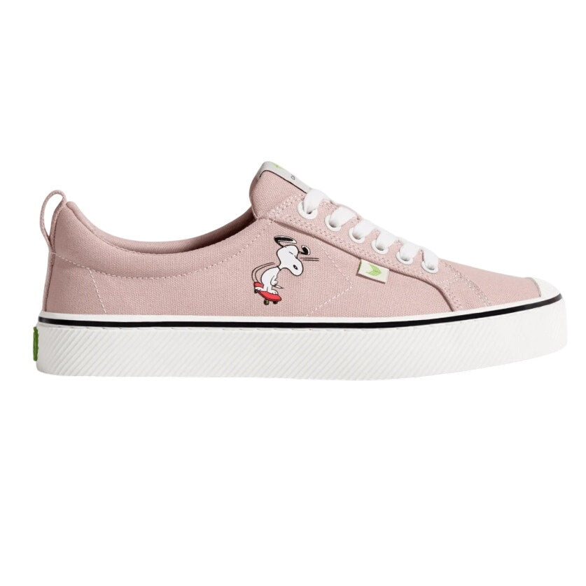 Cariuma Womens OCA Peanuts Snoopy Low Skate Sneaker US 5 M EU 35 Pink Canvas NIB
