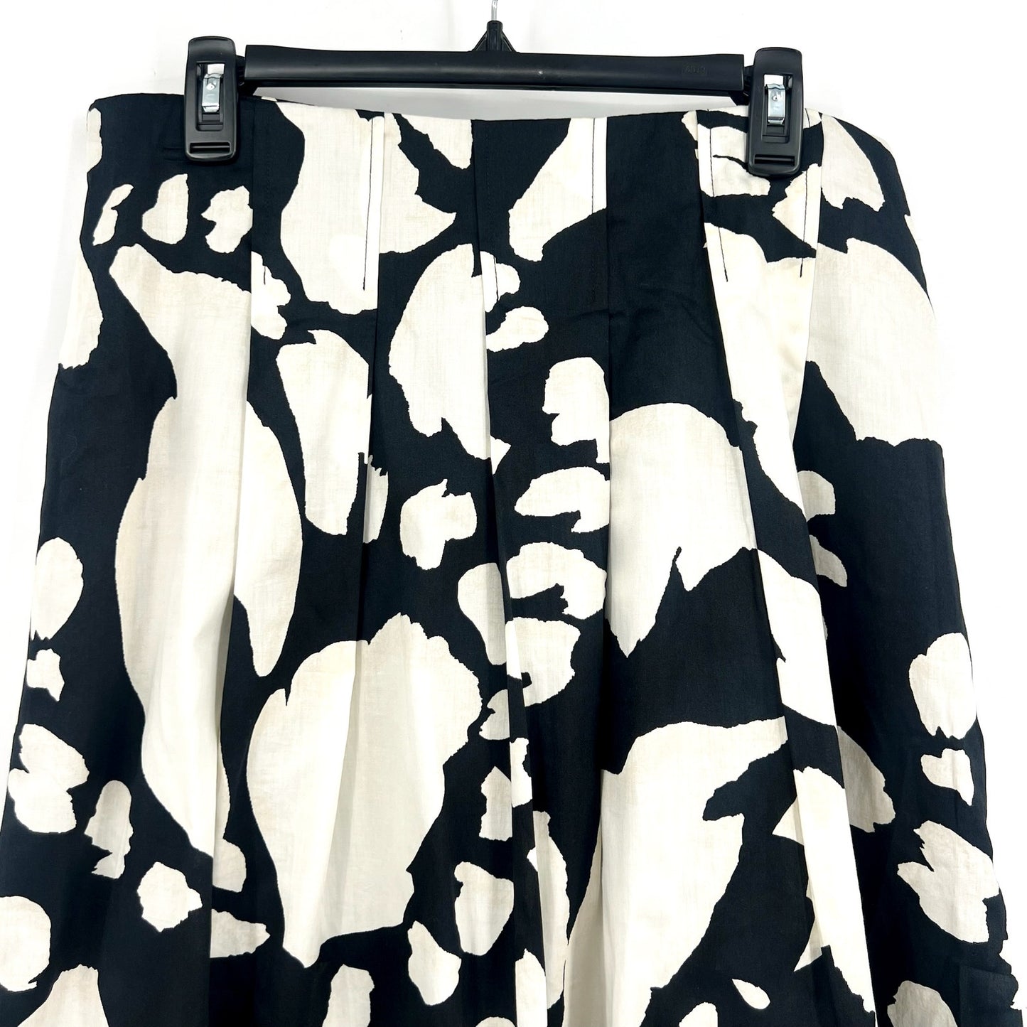 NIC + ZOE Evening Petal Bubble Midi Skirt Large Black White Floral Print NWT
