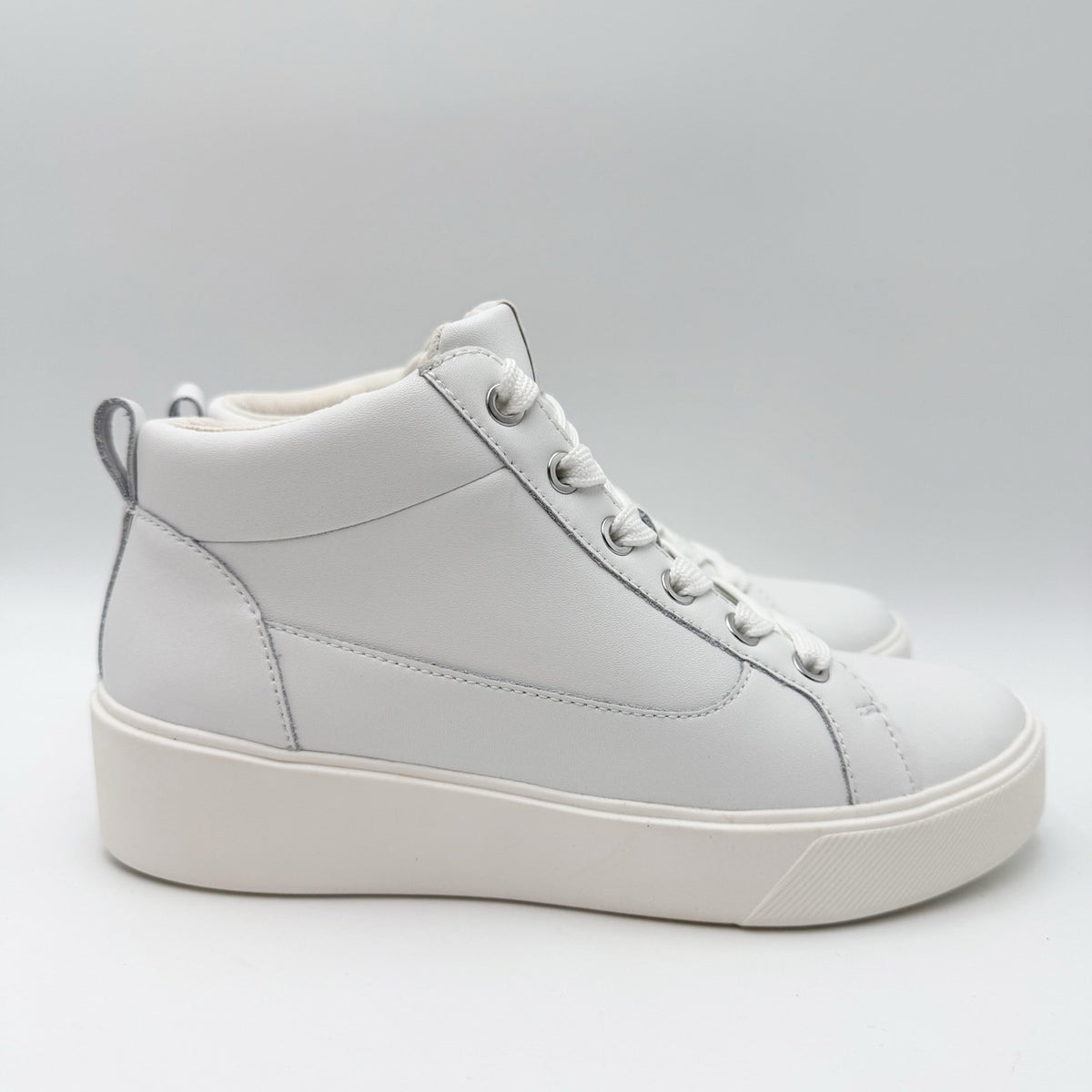 Naturalizer Womens Morrison Mid High Top Casual Sneakers US 6 White Leather NIB