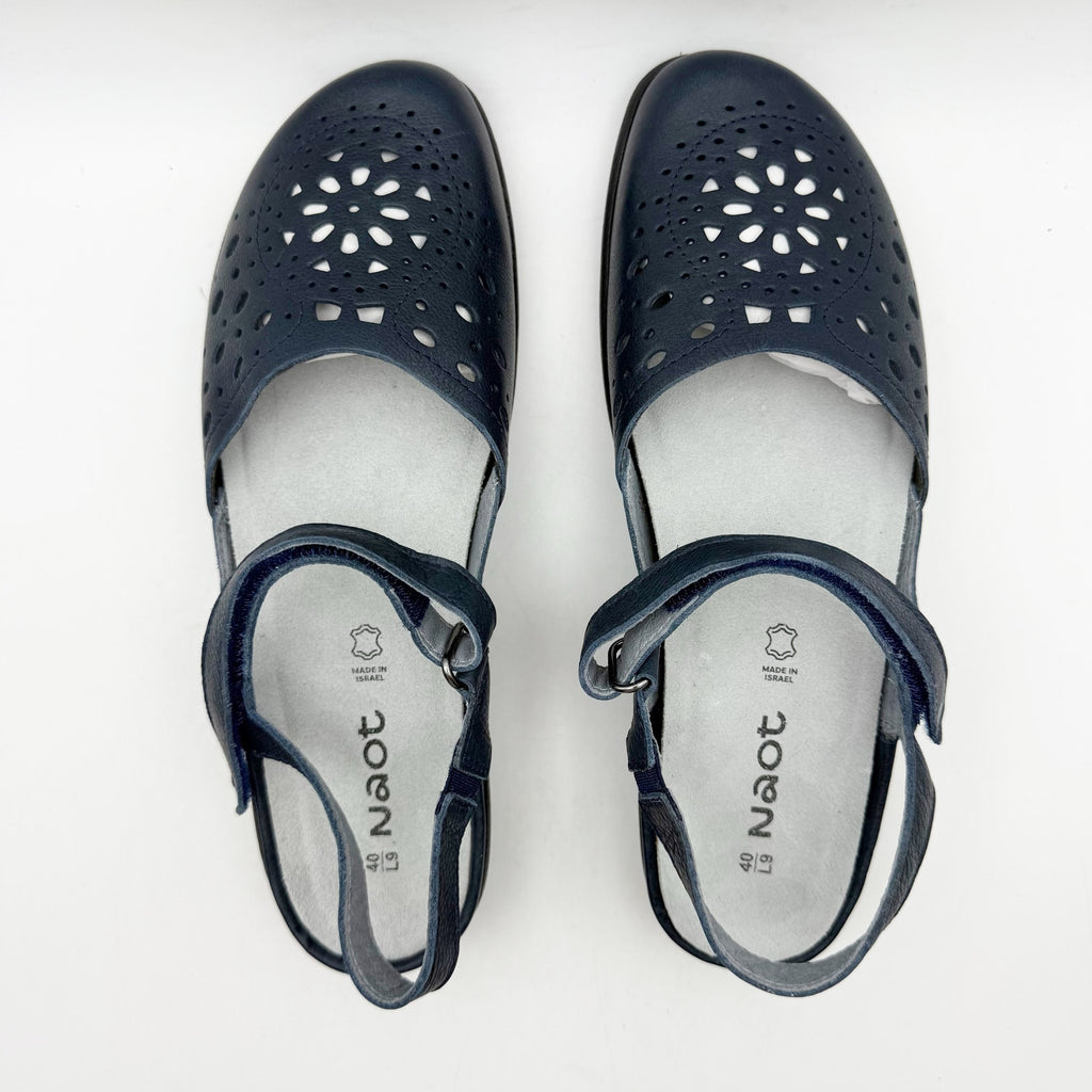 Naot Womens Arataki Flat Sandals EU 40 US 9 Blue Ink Leather NIB