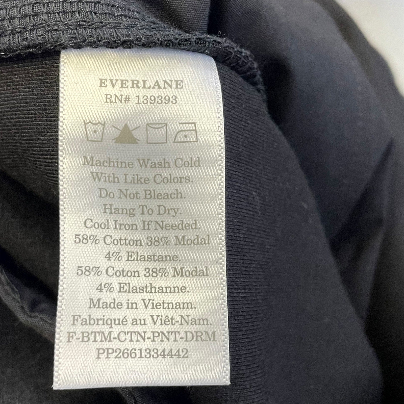 Everlane Womens The Dream Pant Small Black Knit Pull On Taper Slim Fit Ankle NWT