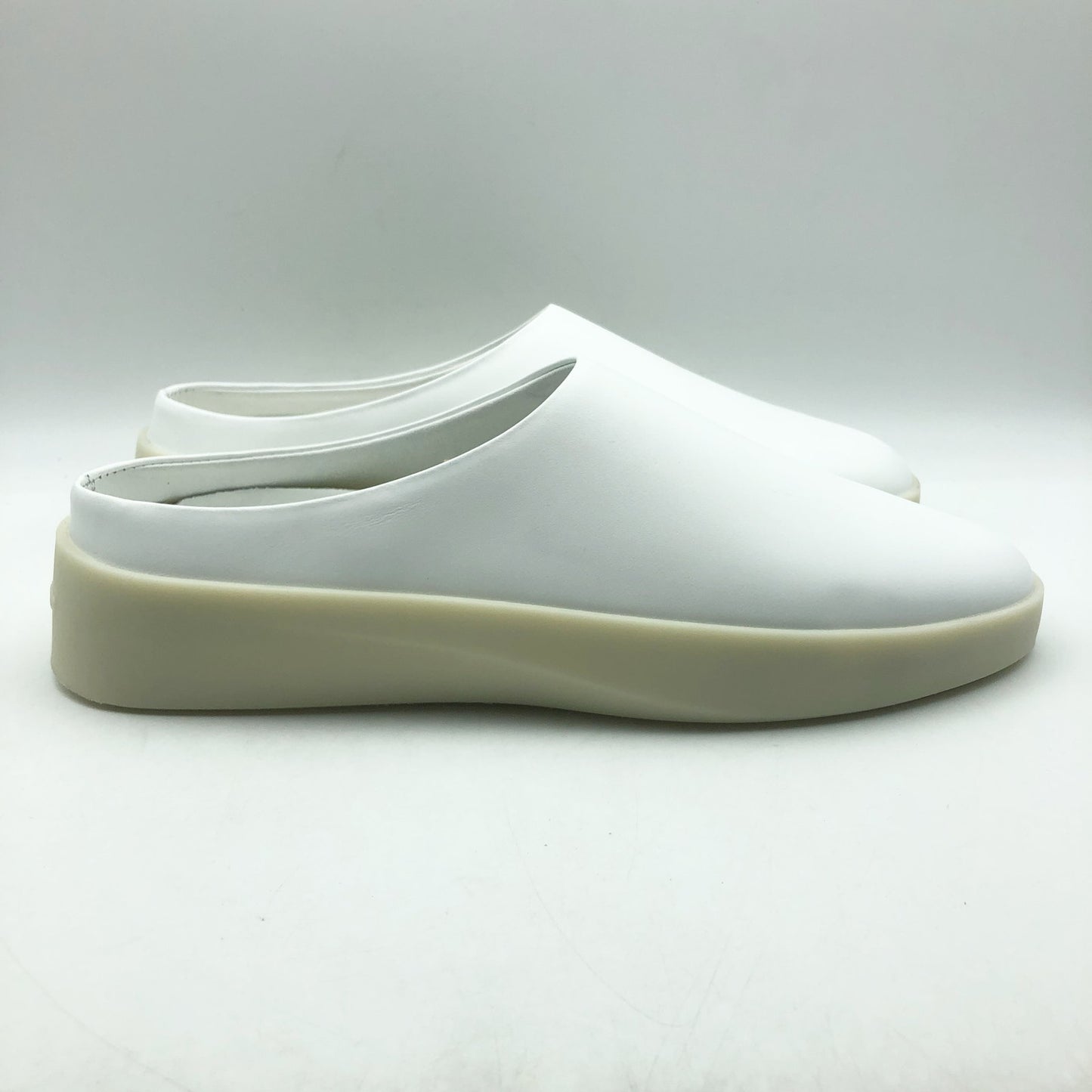 Wolf & Shepherd Mens 7.5 Womens 9 Cruise Mule Slip On Shoes White Vanilla NIB