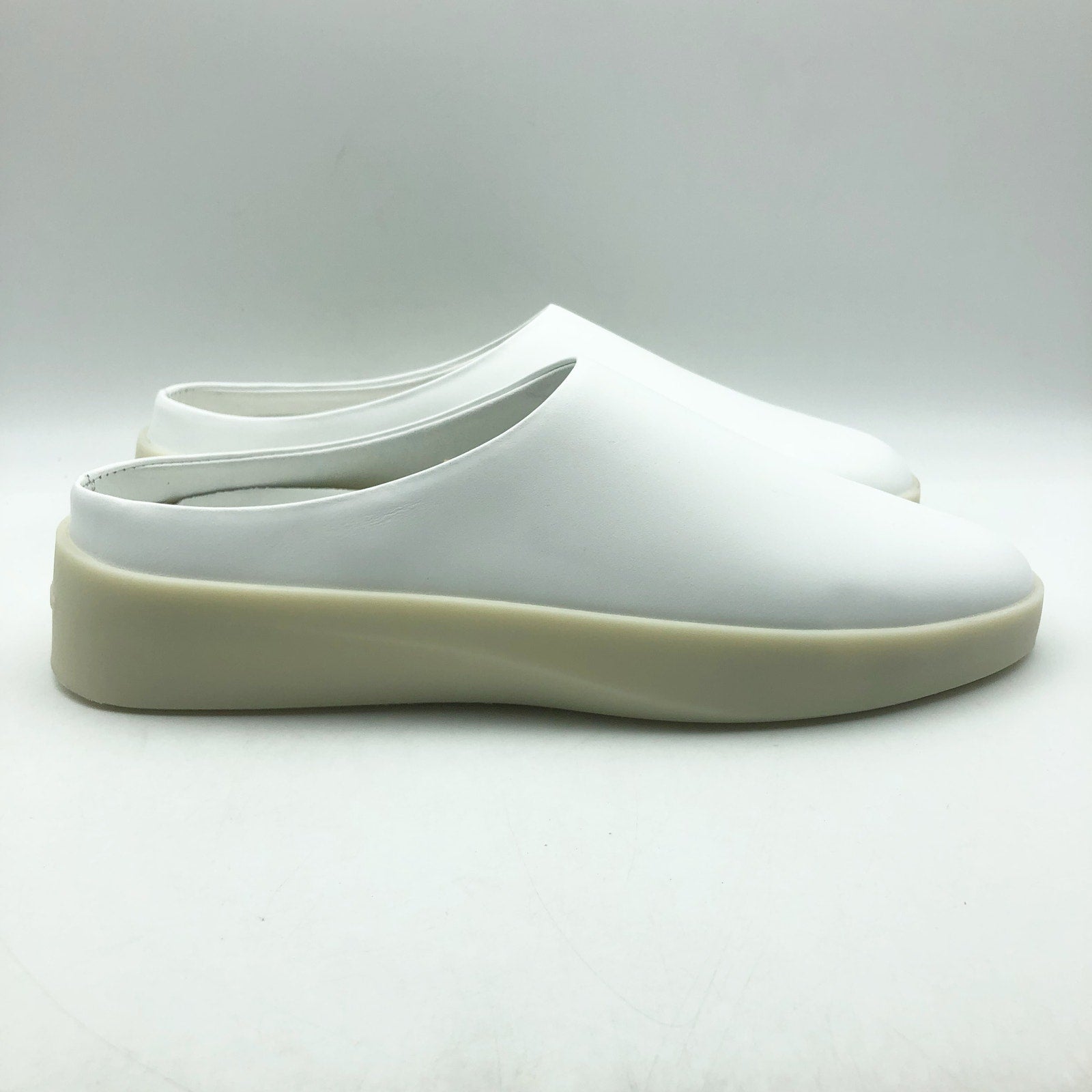 Wolf & Shepherd Mens 7.5 Womens 9 Cruise Mule Slip On Shoes White Vanilla NIB