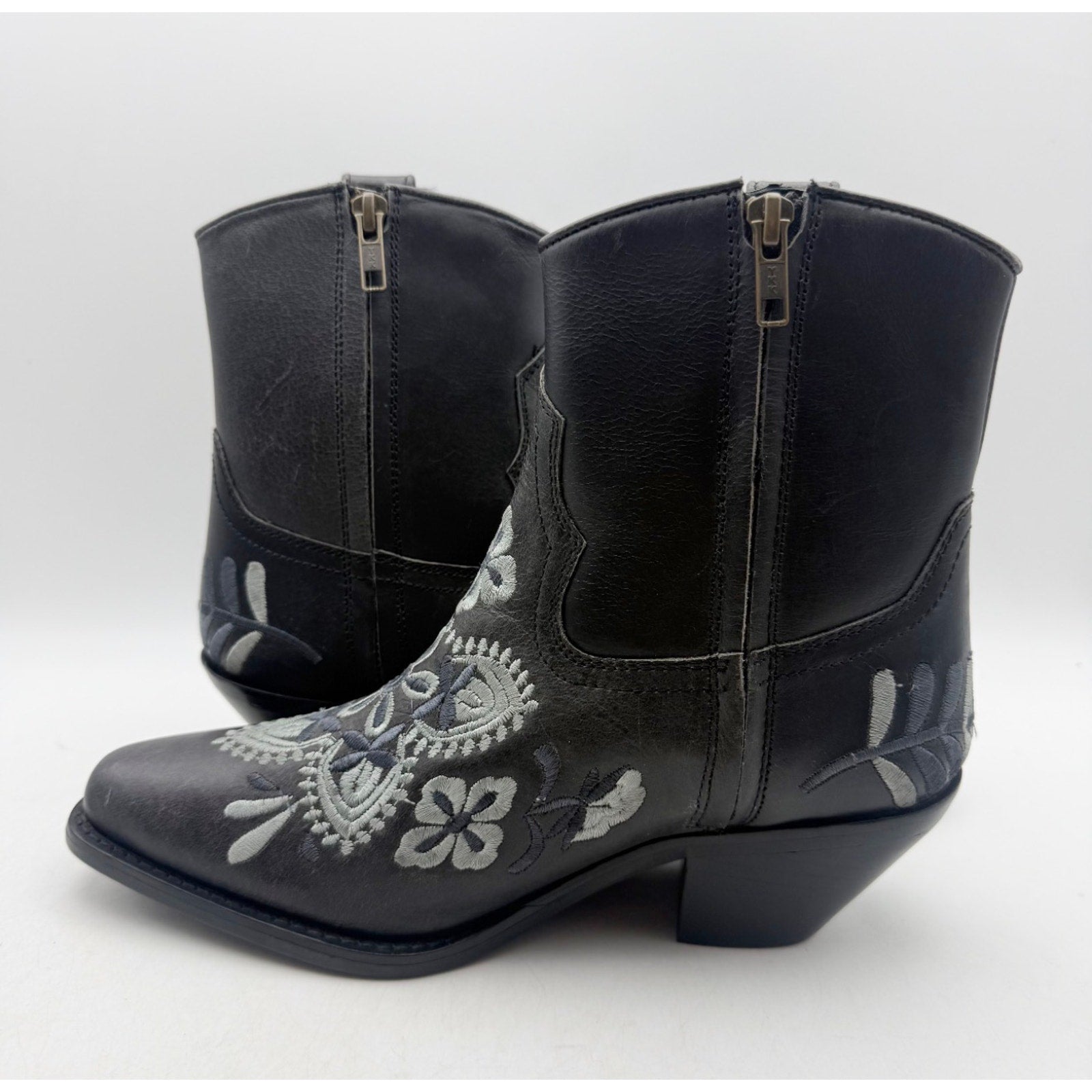 Diba True Women's Cains Ville Western Bootie Size 7M Black Charcoal Leather NWOB