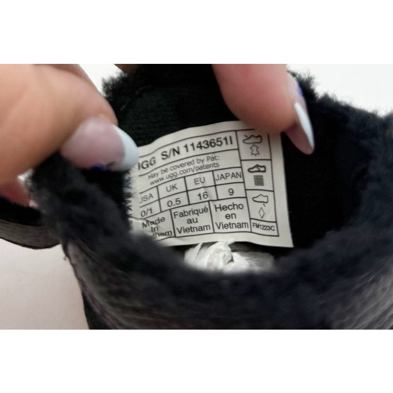 UGG Baby Rennon ll Boots US 0/1 XS Black Suede Leather NIB