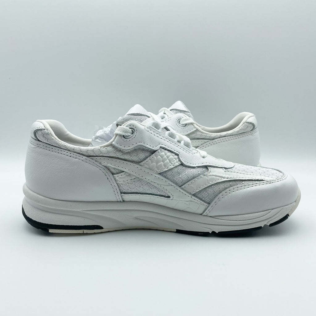 SAS Women's Tour Mesh Comfort Walking Sneaker US 9 N EU 39-40 White