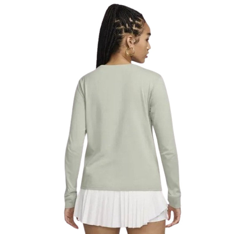 NIKE Women's Essentials Logo T-shirt XS Pale Green Long-Sleeve Crewneck NWT