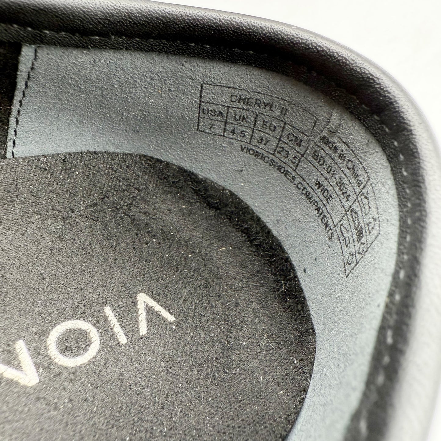 Vionic Womens Cheryl ll Loafers US 7 Wide EU 37 Black Leather NIB