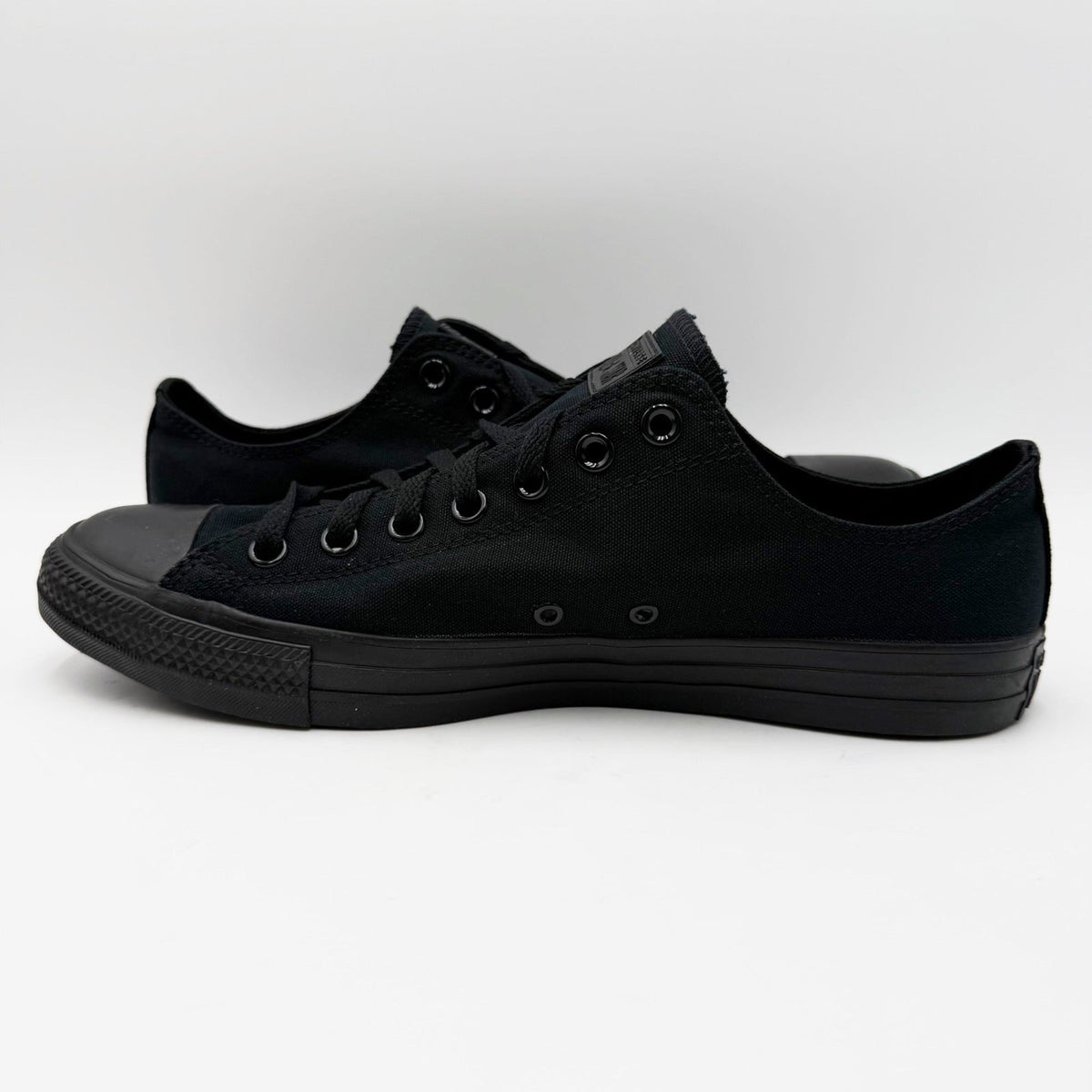 Converse Mens Chuck Taylor All Star Low Sneakers Size 10.5 Black Monochrome NWOB