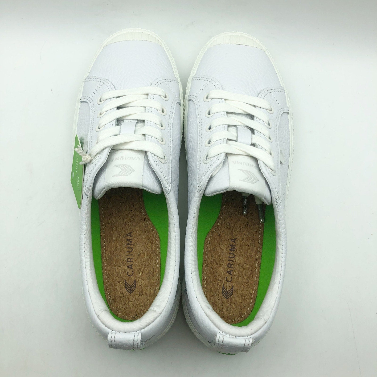 Cariuma Womens OCA Low Casual Sneakers Size 10 White Premium Leather NIB