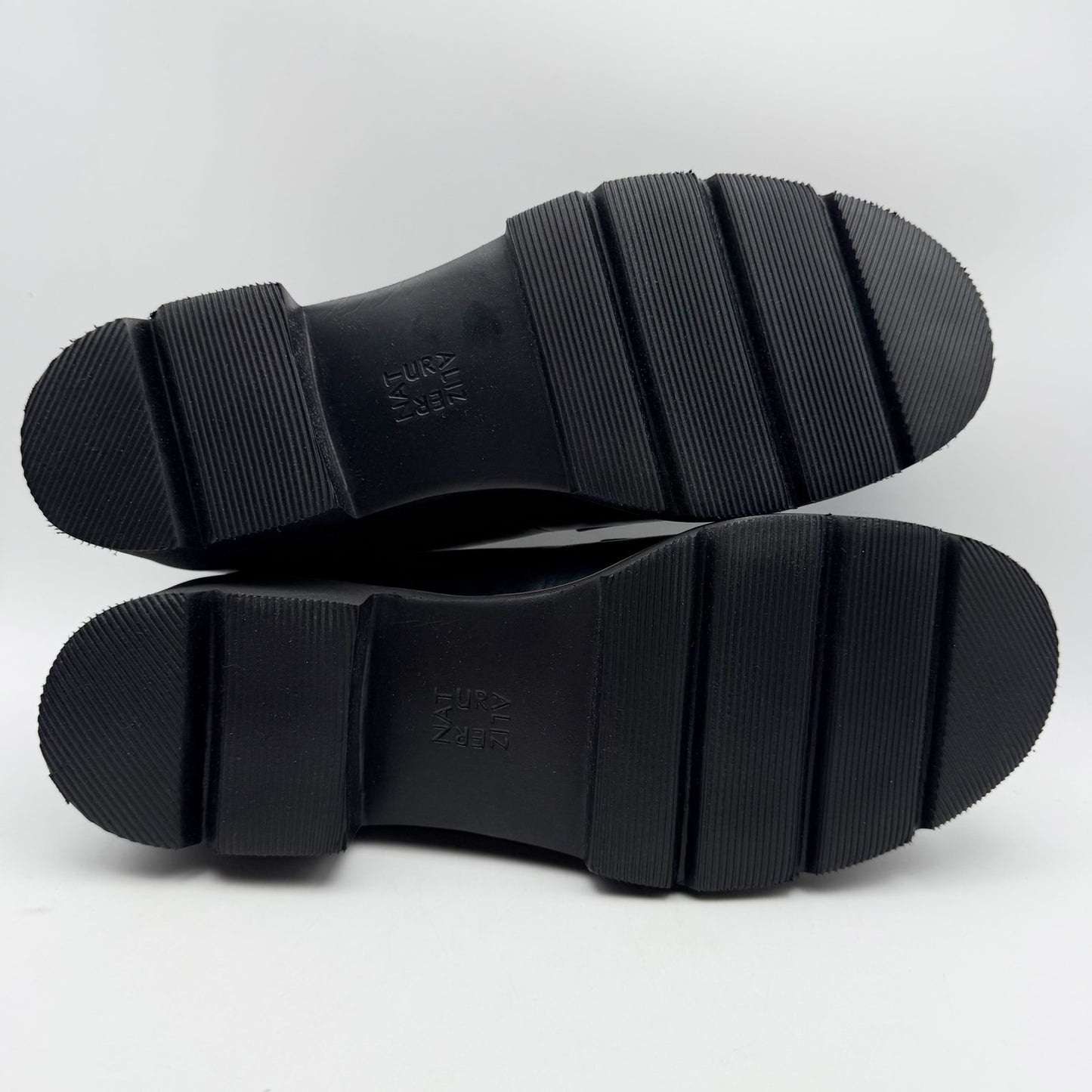 Naturalizer Womens Darry Loafer US 10 M Black Leather Lug Sole Slip On NIB