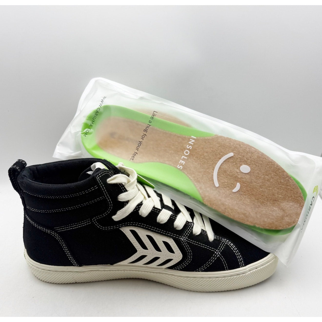 Cariuma Mens Catiba Pro High Top Sneakers US 11 EU 44 Black Suede Contrast NIB