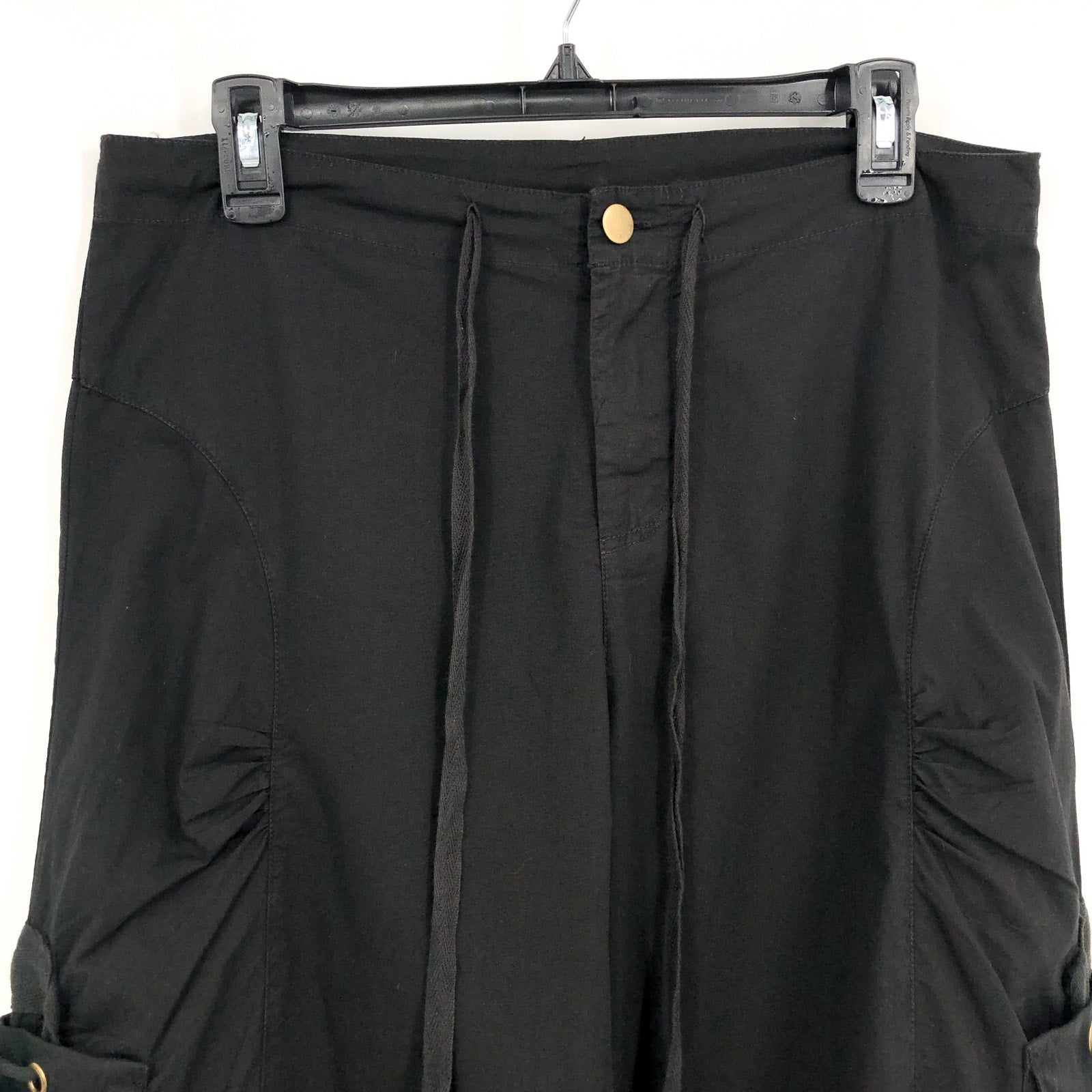 XCVI Women's Cargo Gaucho Crop Pants Medium Black Lagenlook Flare Wide Leg NWT