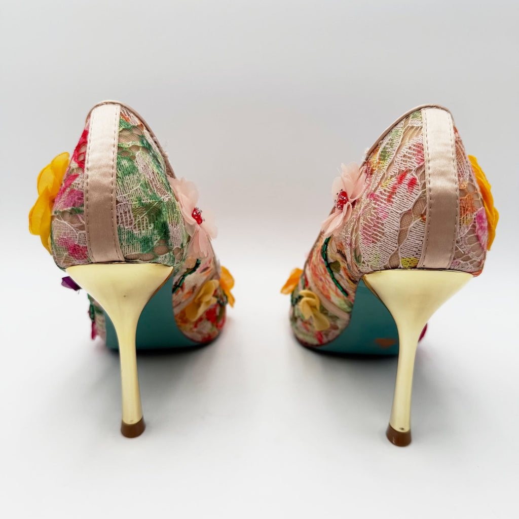 Betsey Johnson Womens Kaley Flower Pumps Size 6 Pink Nude Floral NWOB