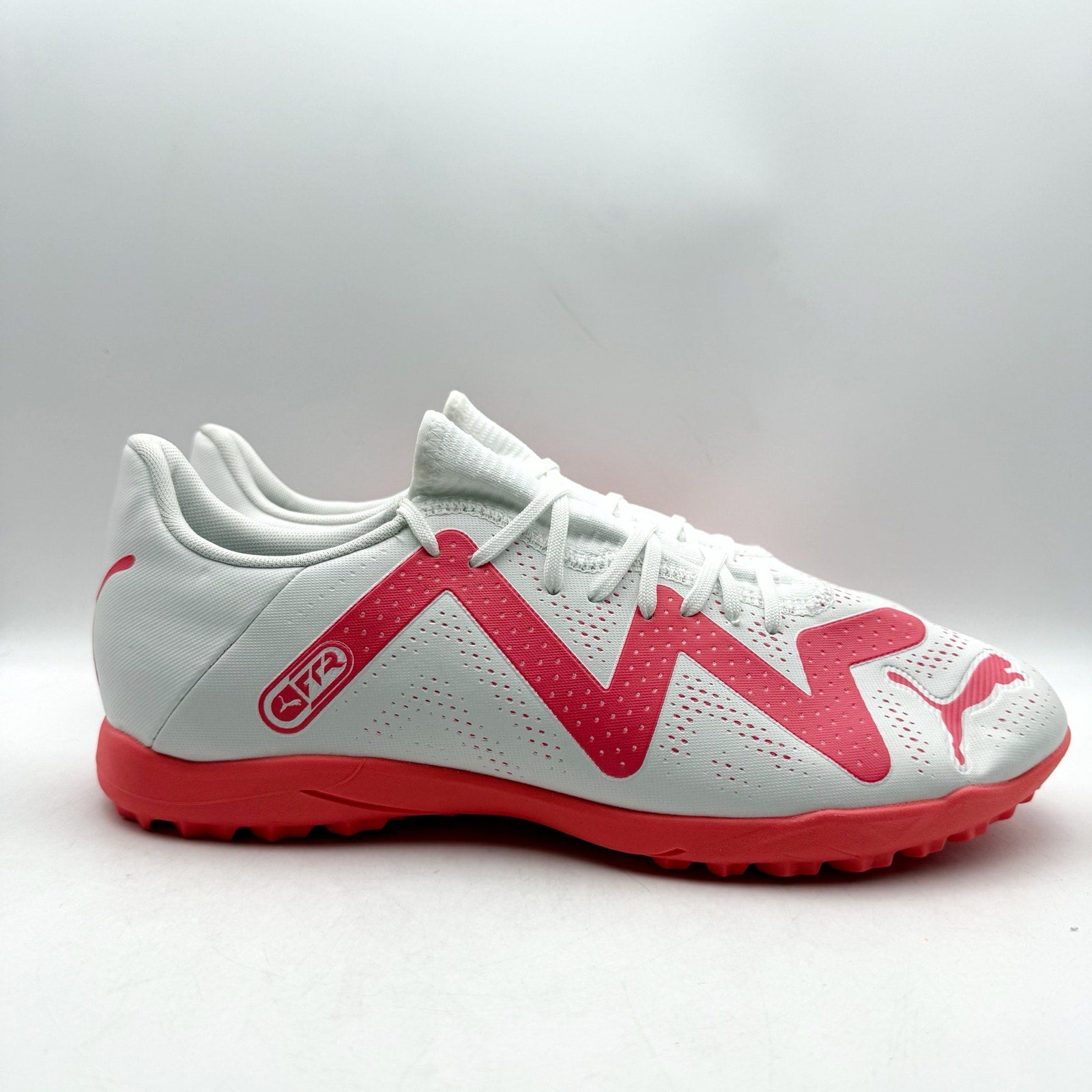 Puma Mens Future Play TT Turf Soccer Shoes US 12.5 White Pink 107381 NWOB