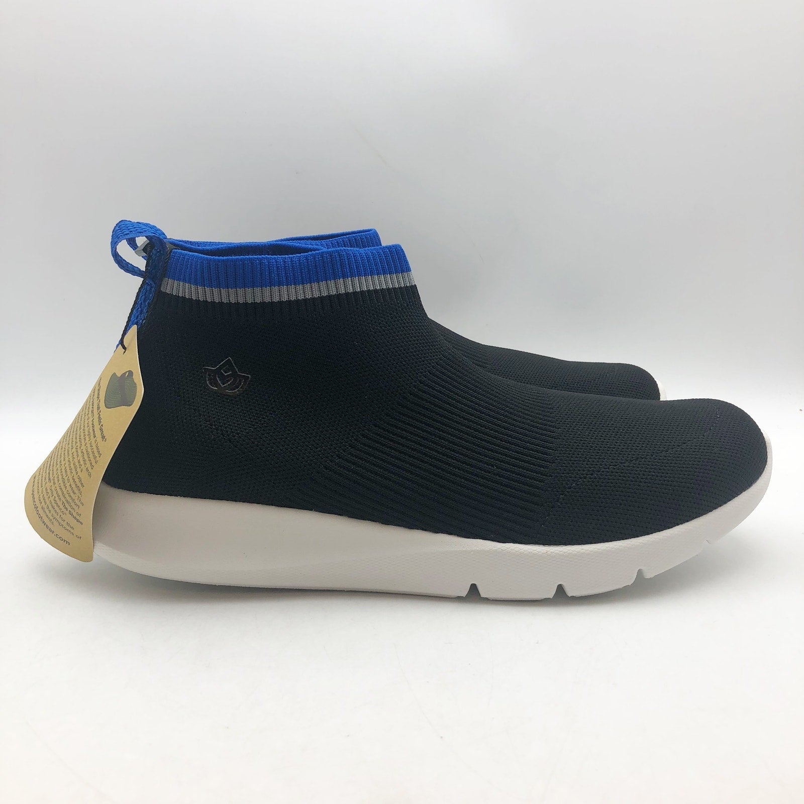 Spenco Waco Womens Pure Love Knit Sneakers 10 WIDE  Black Slip On NIB