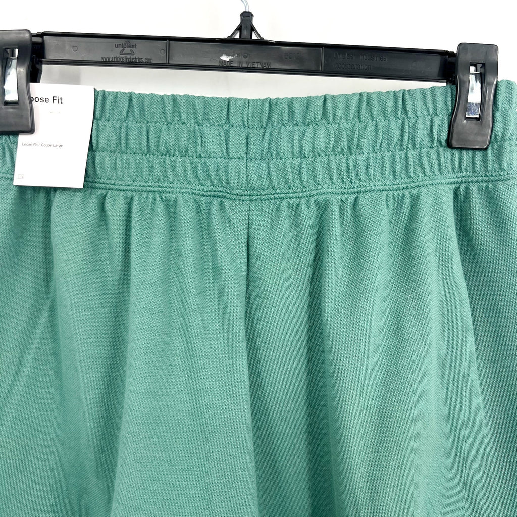 Nike Girls School Athletic Shorts Large Green Bicoastal Stripe Loose Fit NWT
