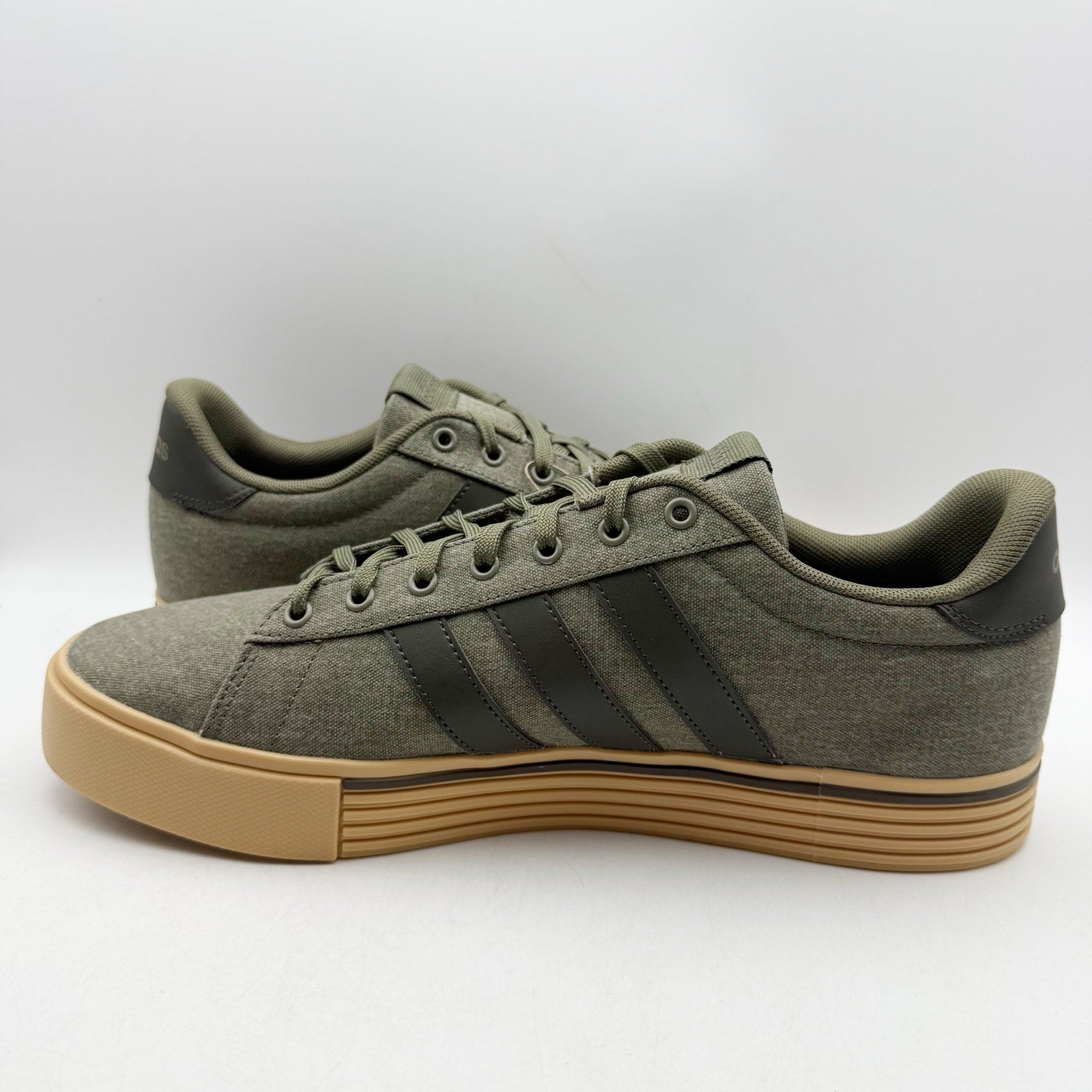 Adidas Mens Daily 4.0 Casual Sneakers US 13 Olive Green Gum NIB