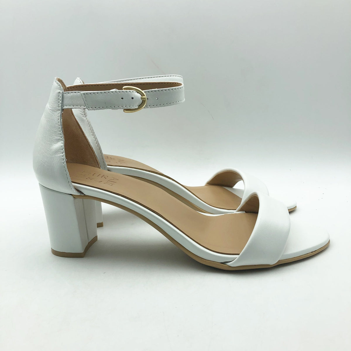 Naturalizer Womens Vera Sandals Size 6 Wide EU 36 White Block Heel NIB