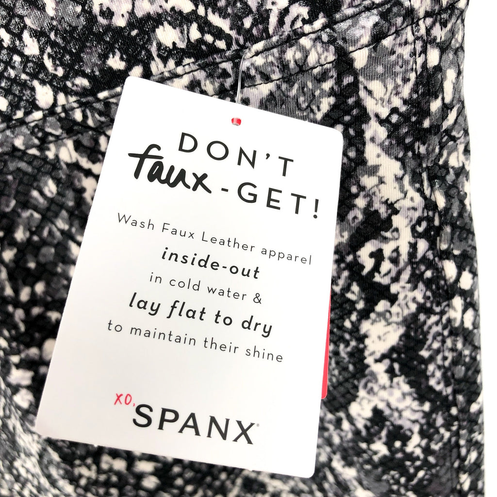 SPANX Women's Faux Leather Leggings Medium Grey Snake Shine High Rise 20324R NWT