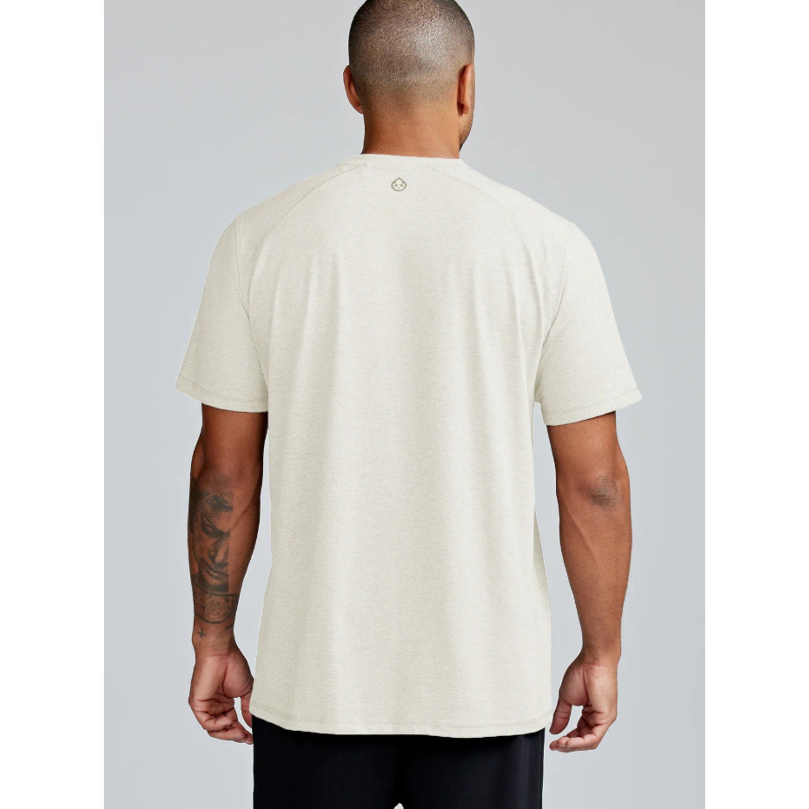 TASC Mens Performance Carrollton Fitness T-Shirt Small Beige Mineral Heather NWT