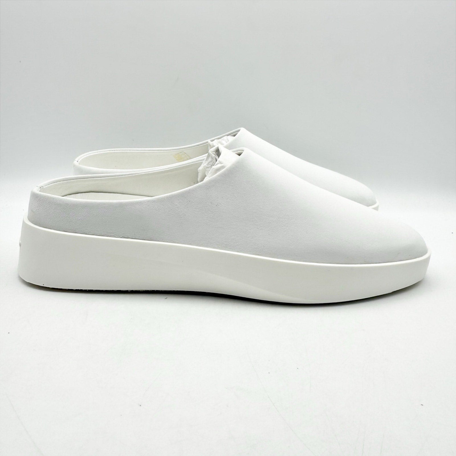 Wolf & Shepherd Cruise Mule Slip On Shoes Mens 7.5 Womens 9 White Leather NIB