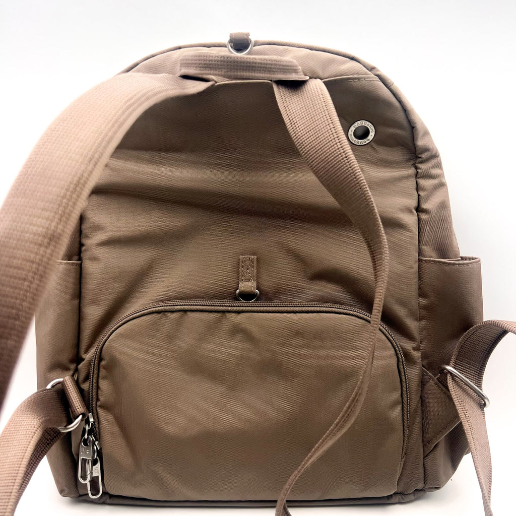 BAGGALLINI Securtex Anti-Theft Vacation Backpack Beige Portobello NWOT