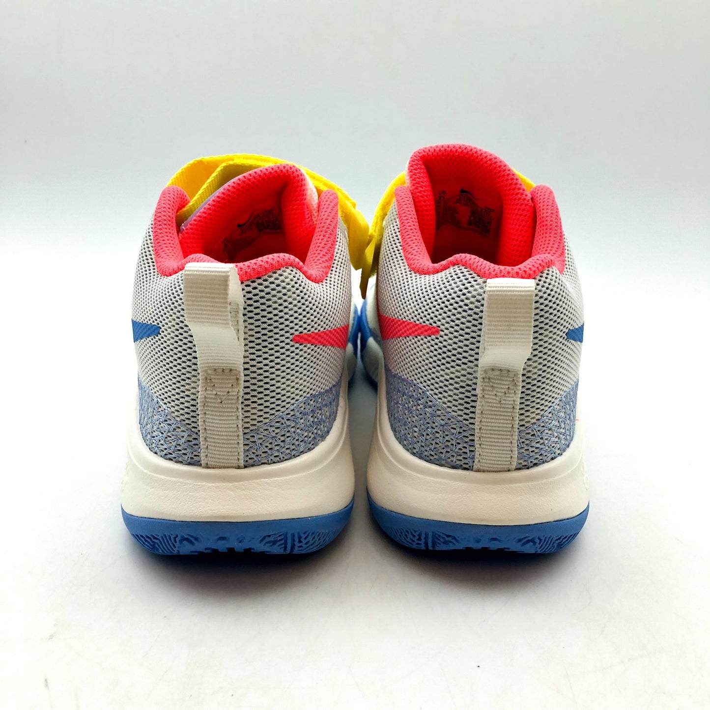 NIKE Girls Kyrie Flytrap 6 Basketball Sneakers US 3 EU 35 Youth Yellow Blue NIB