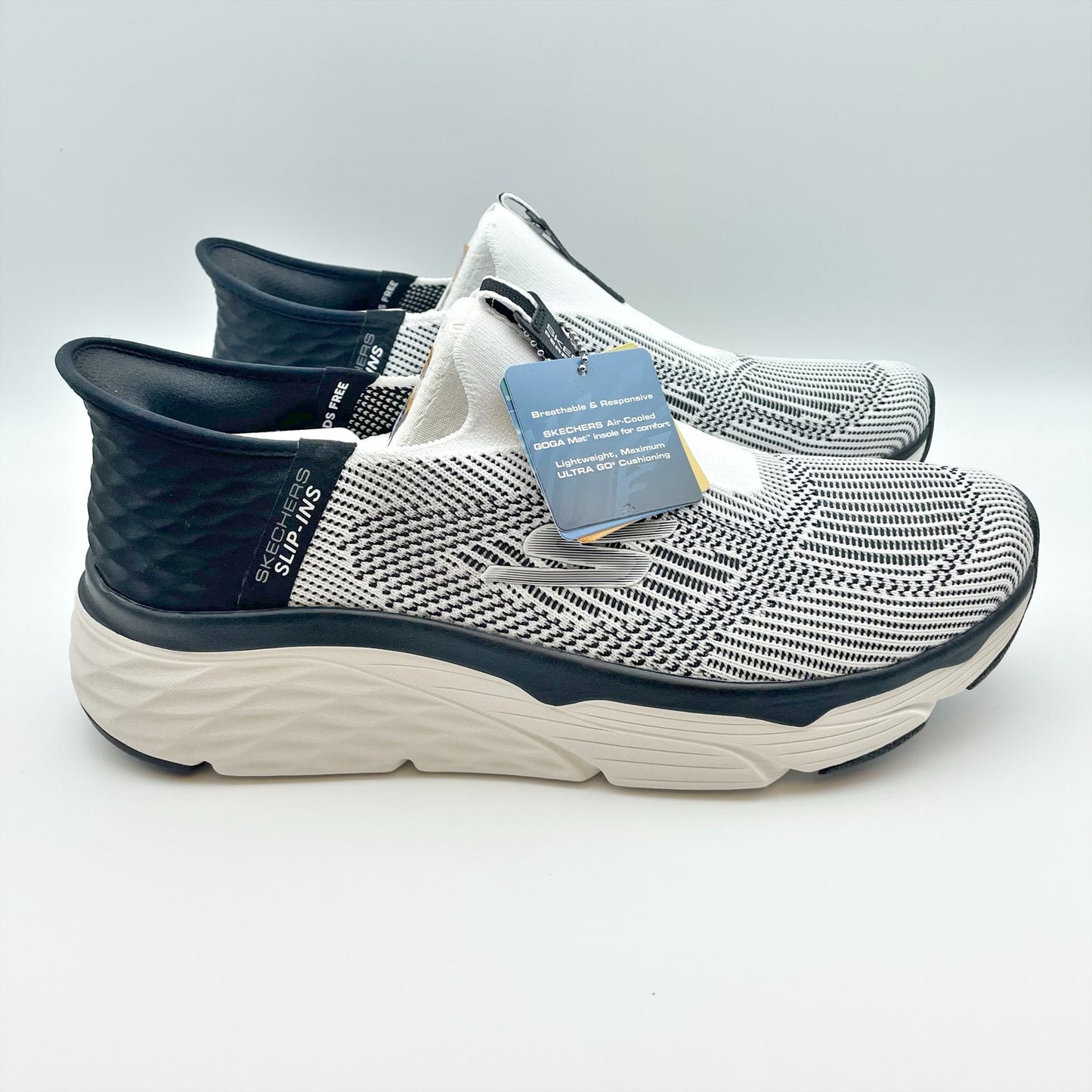 Skechers Men's Max Cushioning Elite Slip On Sneakers Size 9 Black White Knit NIB