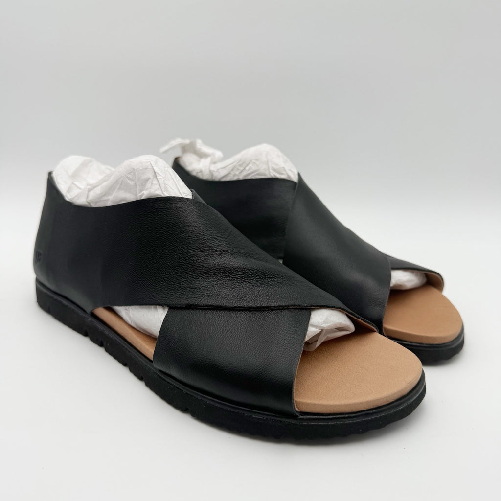 Gentle Souls Kenneth Cole Womens Leslie Sandals Size 8.5 Black Leather NIB