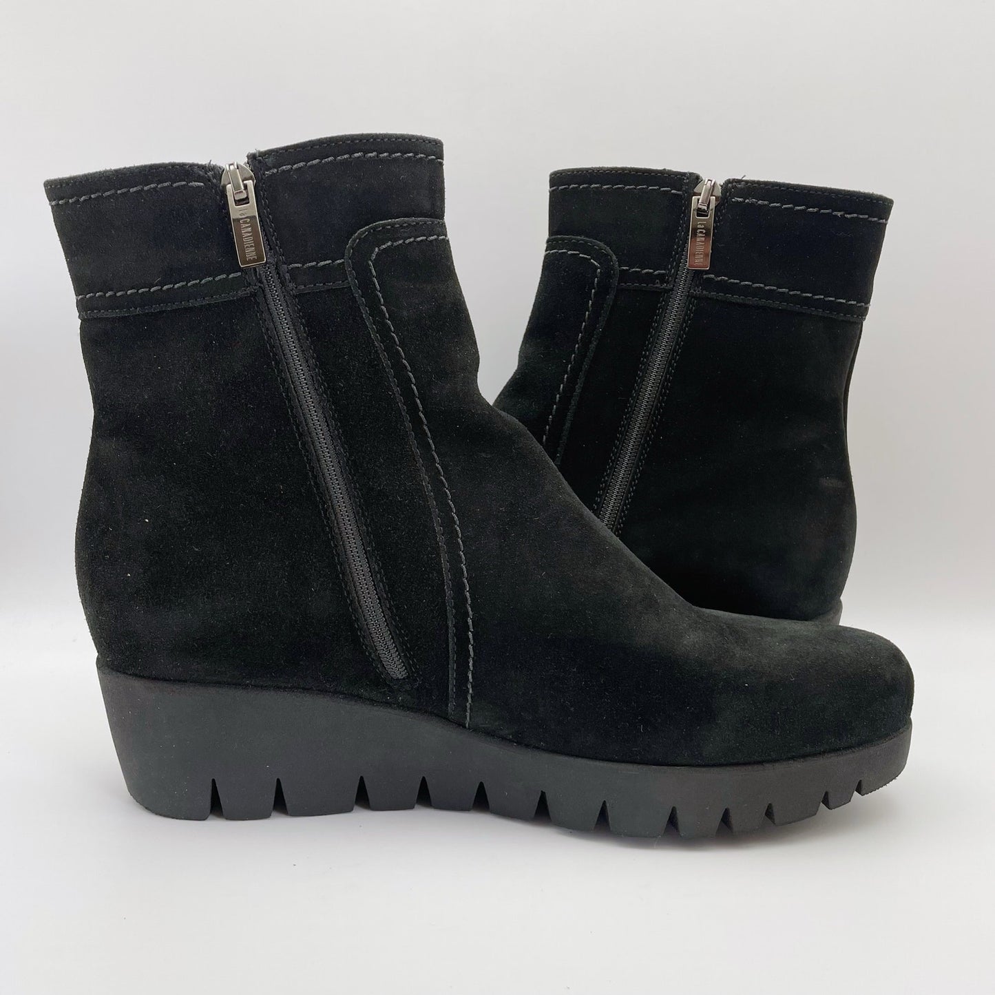 La Canadienne Womens Gavyn Ankle Bootie US 9 M Black Suede Leather NWOB