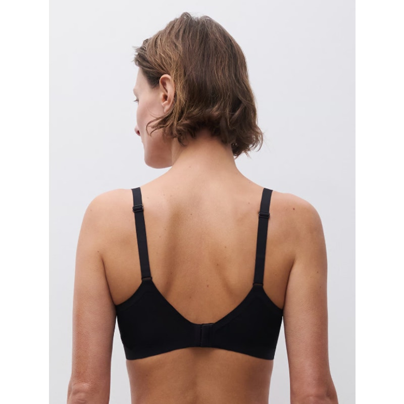 CHANTELLE Women's Pure Light Underwire Unlined Bra Size 32DDD Black Seamless NWT