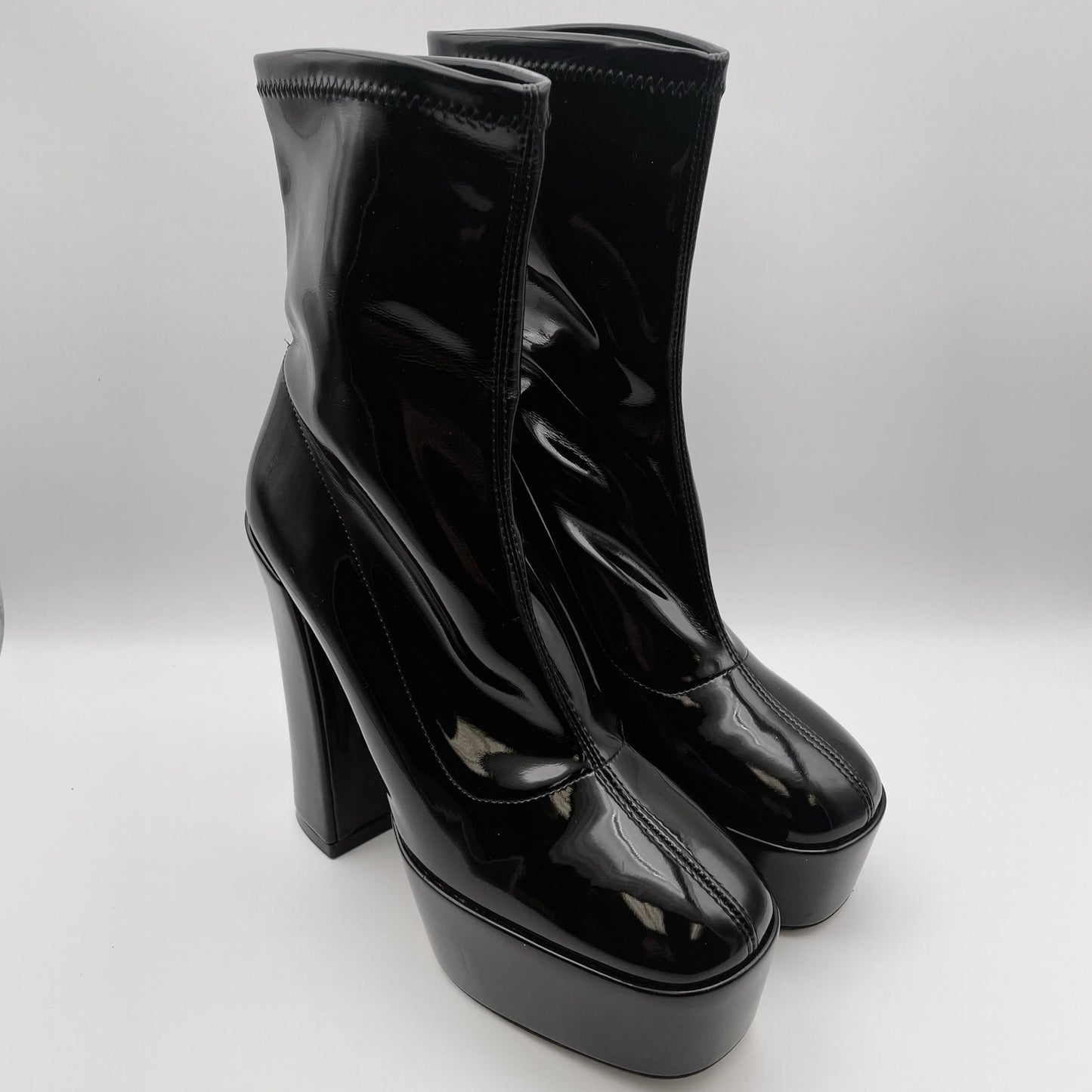 Stuart Weitzman Women's Skyhigh 145 Platform Bootie Size 10 Black