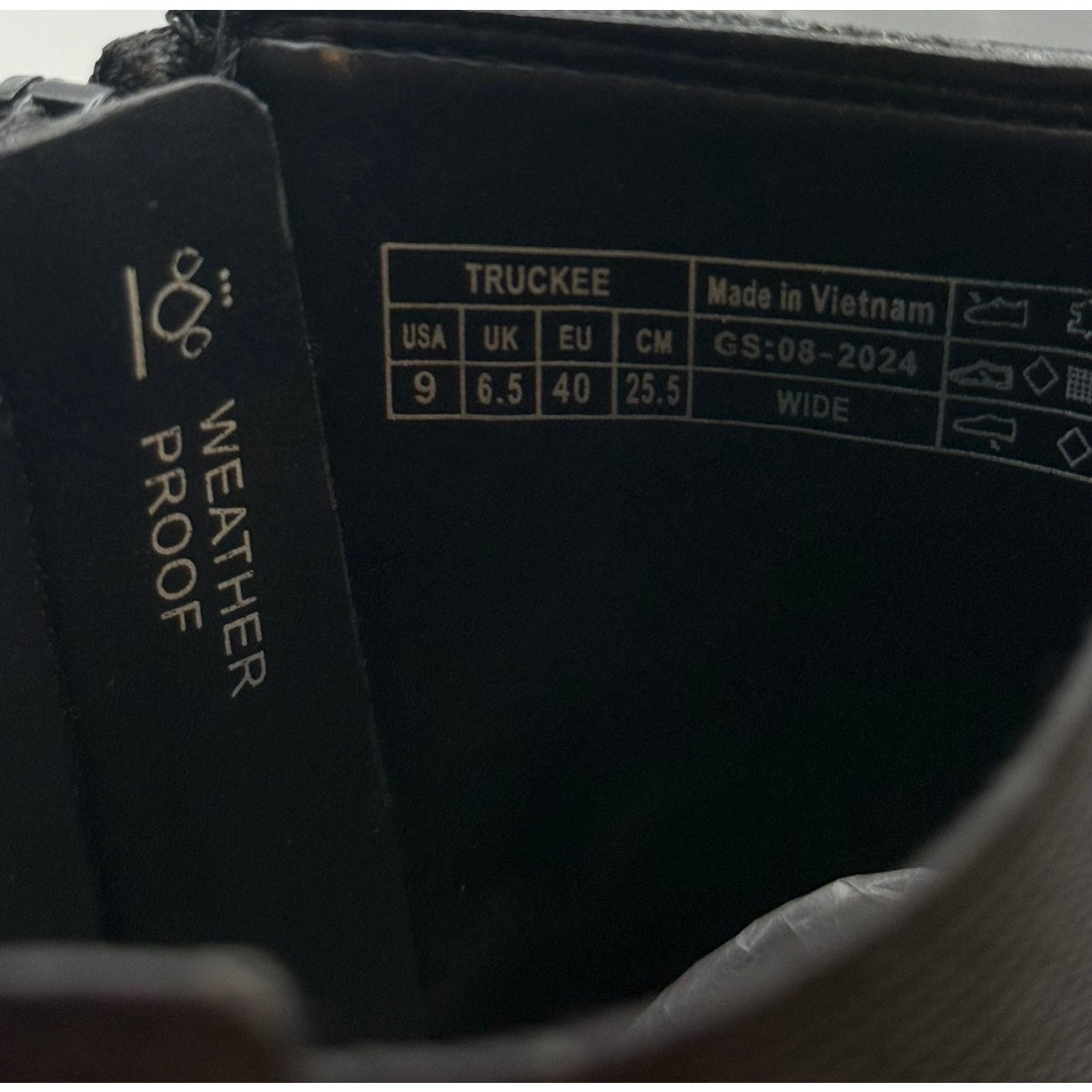 VIONIC Womens Truckee Booties Size 9 Wide Black Leather Waterproof NIB