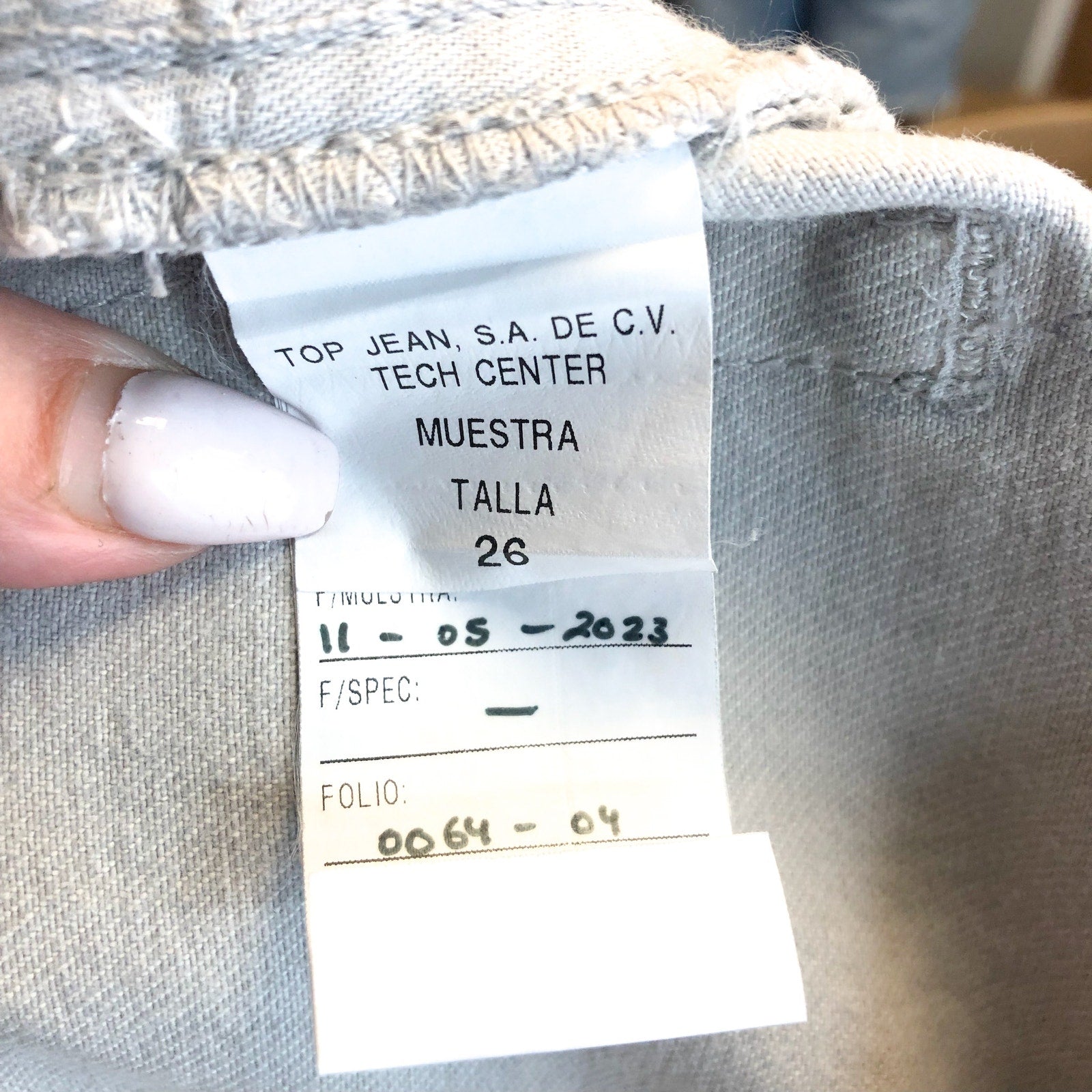 RE/DONE Women's High-Rise Tapered Jeans 2/26 Light Grey Rigid Denim Relaxed NWOT