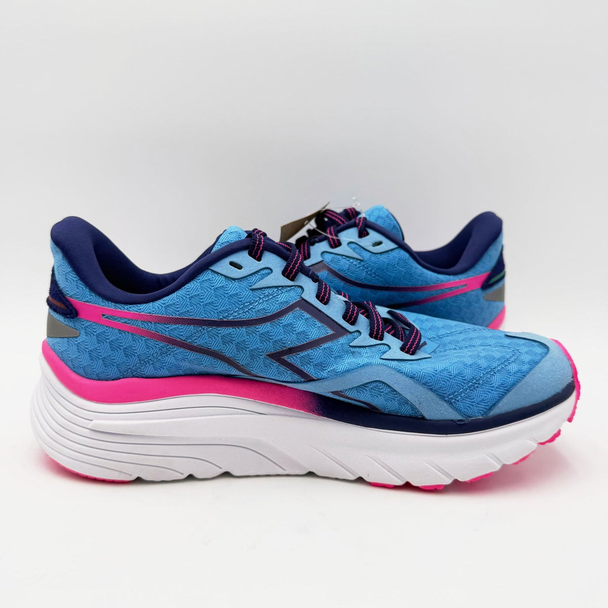 Diadora Womens Equipe Nucleo Athletic Shoes Size 7 EU 37 Blue Pink Running NWT