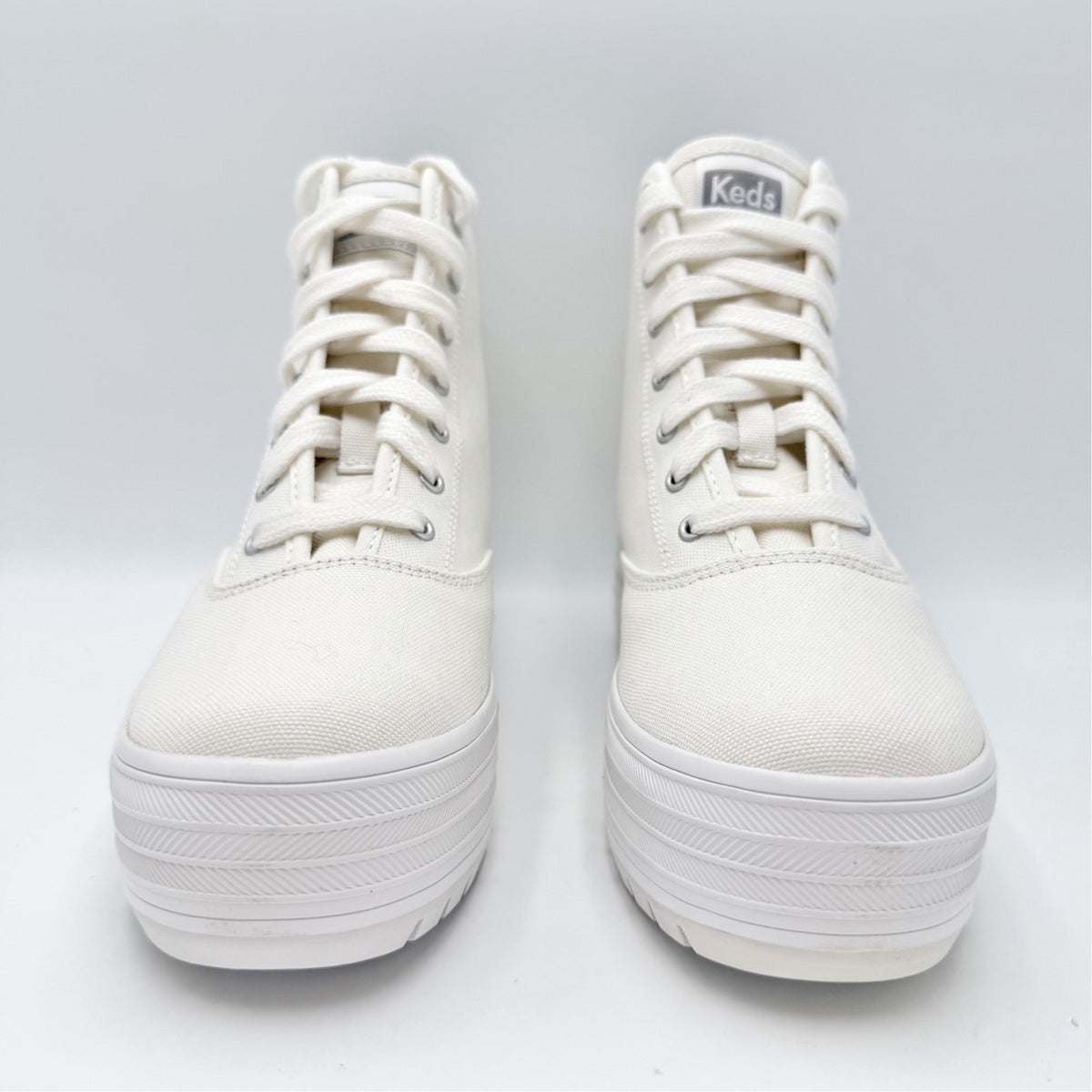 KEDS Womens The Platform Mid Lug Boots Size 7.5 M EU 38 White Canvas NIB