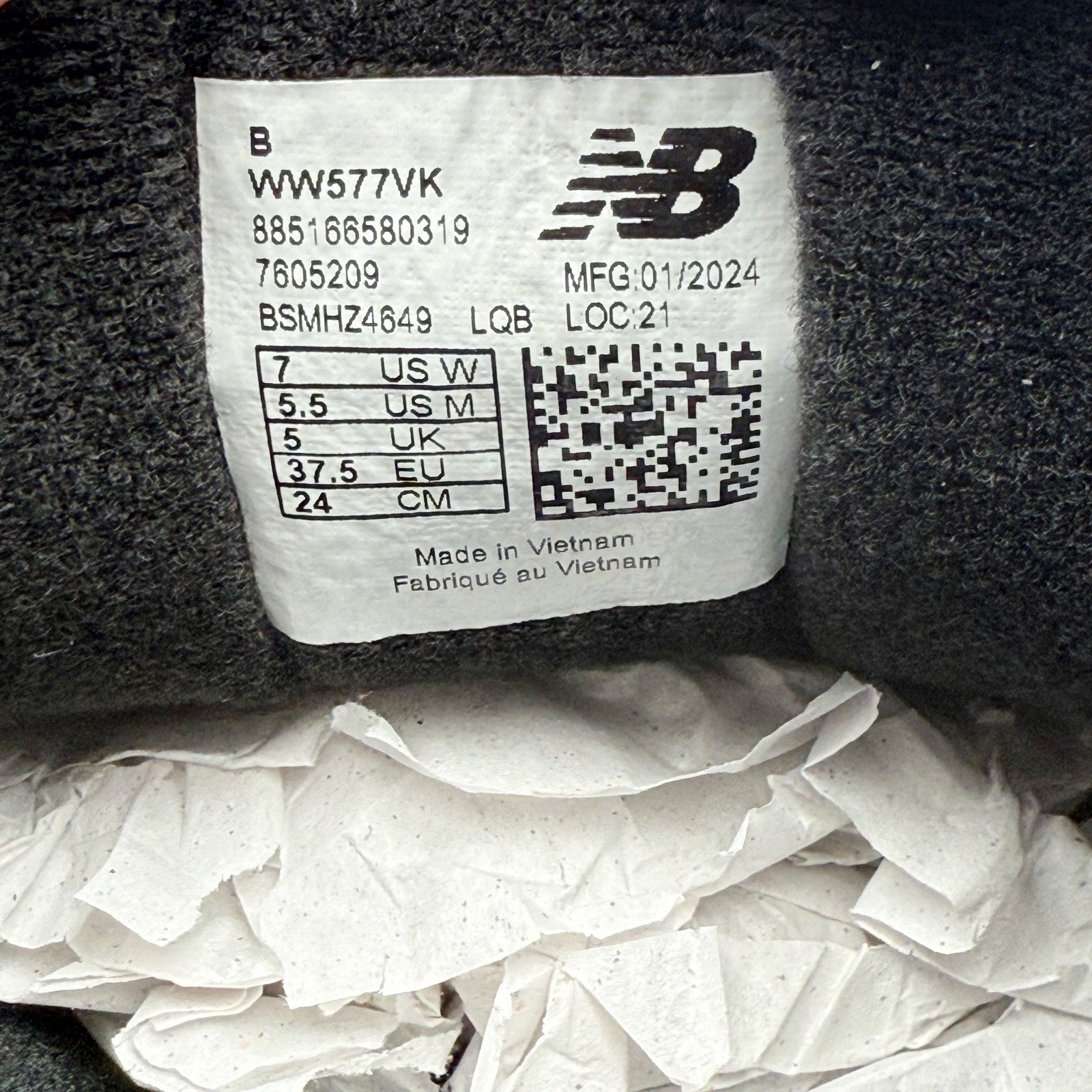 New Balance Womens 577 Walking Sneakers US 7 EU 37.5 Black Hook-and-Loop NIB