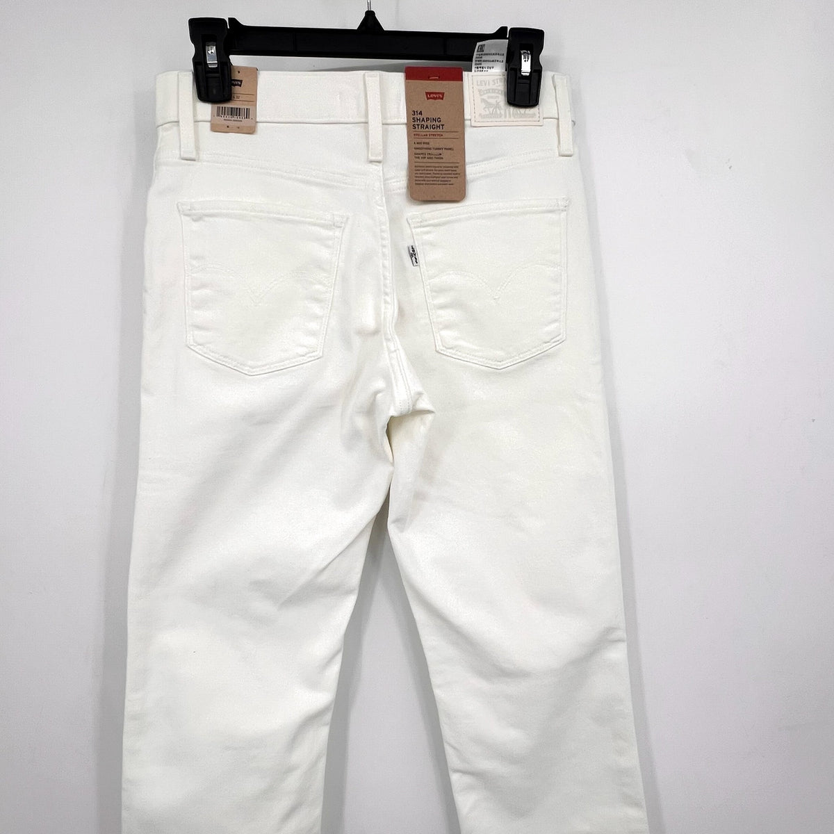 LEVI'S Women's 314 Shaping Straight Jeans 27x32 US 4 Clean White Stretch NWT
