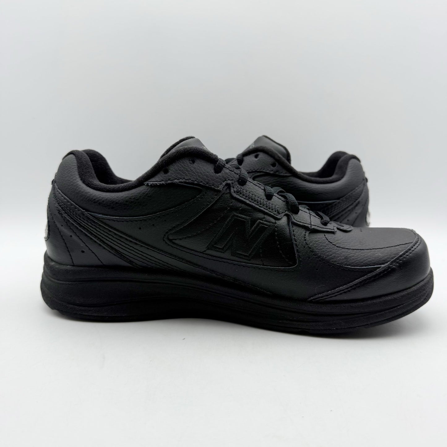 New Balance Womens 577 Walking Sneakers US 9 Wide Black Leather Athletic NIB