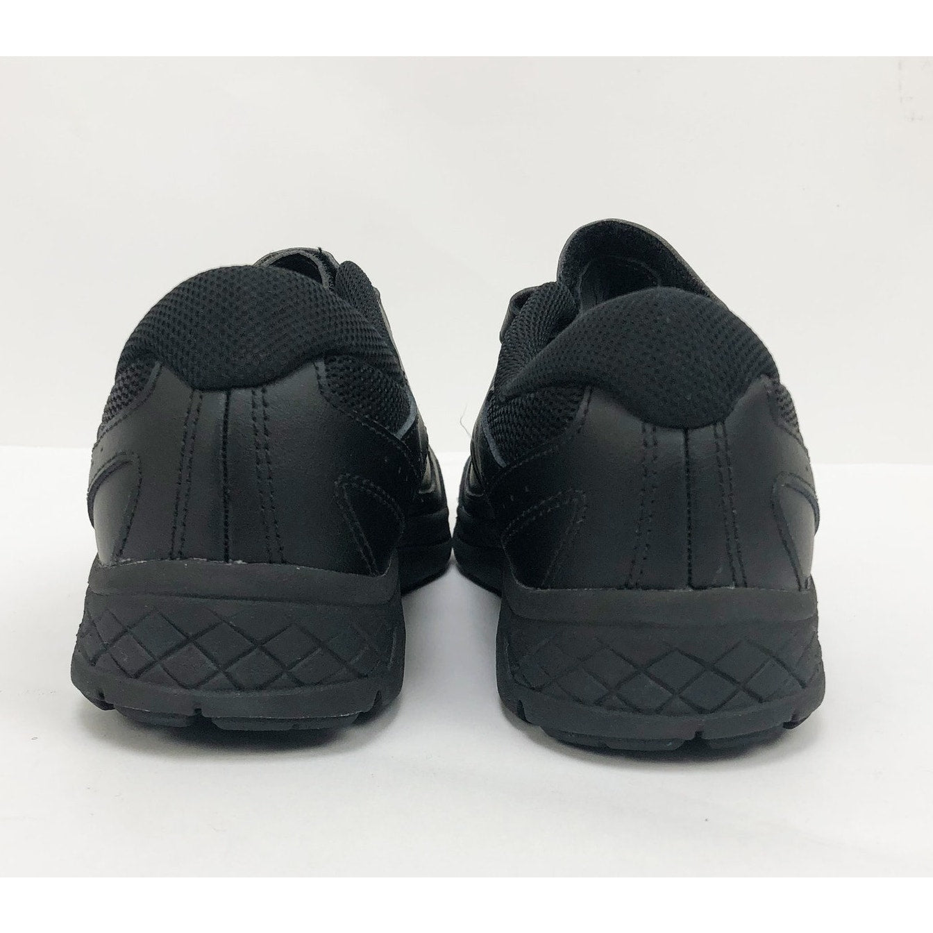 Saucony Youth Cohesion 13 Athletic Shoe 6.5 Black Non-Slip Big Kids Sneaker NWOB