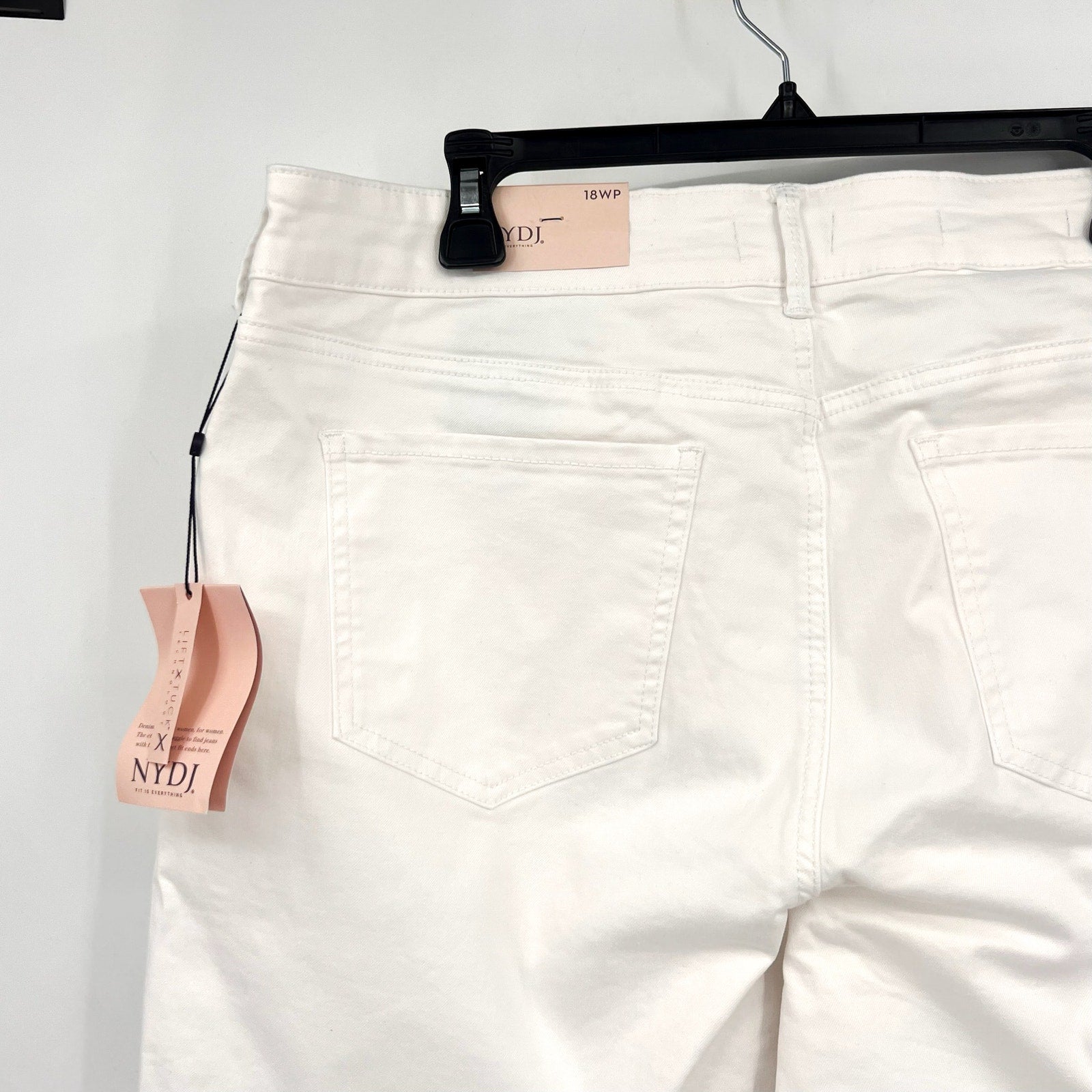 NYDJ Womens Ella Denim Shorts Size 18W PETITE Optic White 8" Inseam NWT