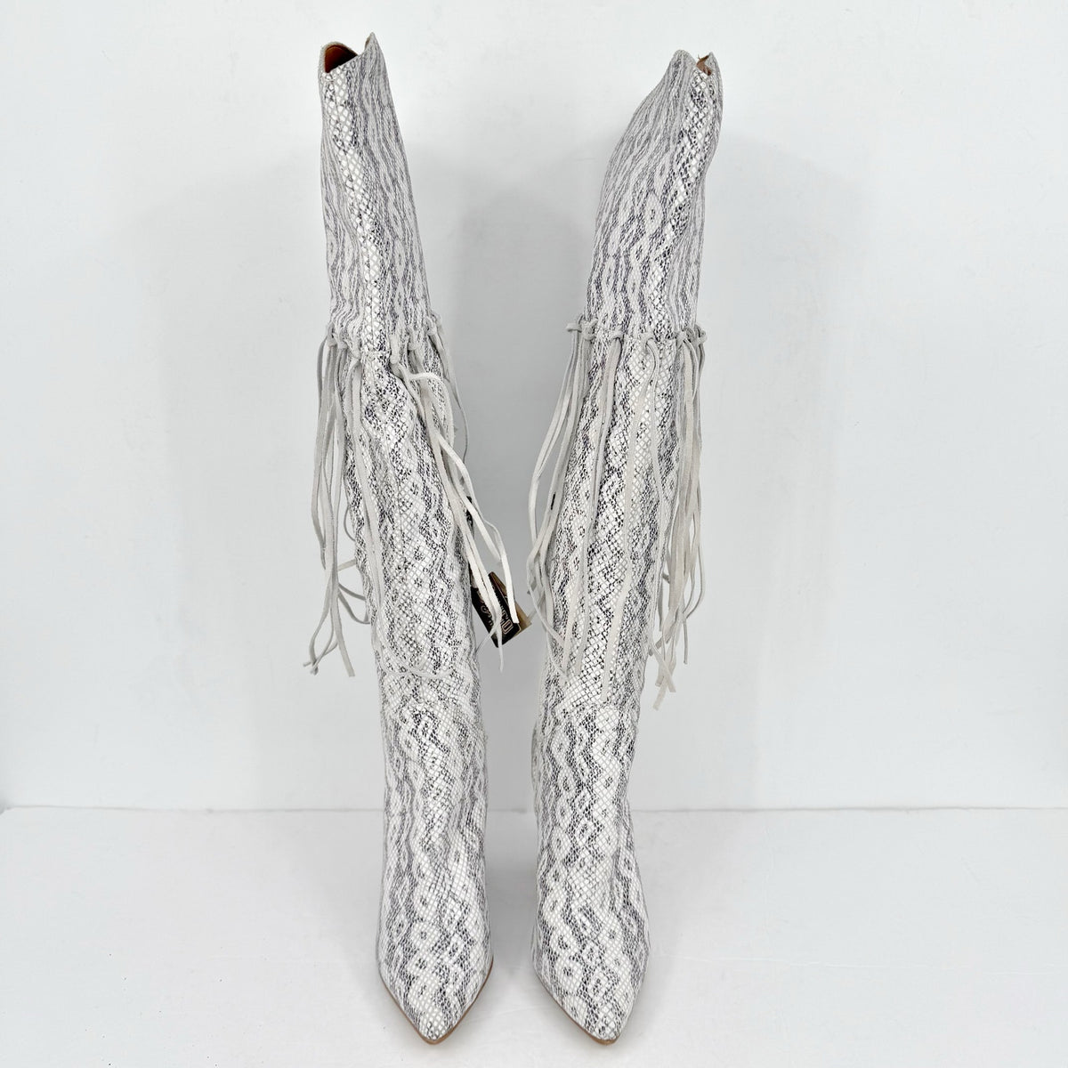 DINGO Womens Kitty Kat Fringe Cowboy Boots Size 8.5M White Snake Snip Toe NIB