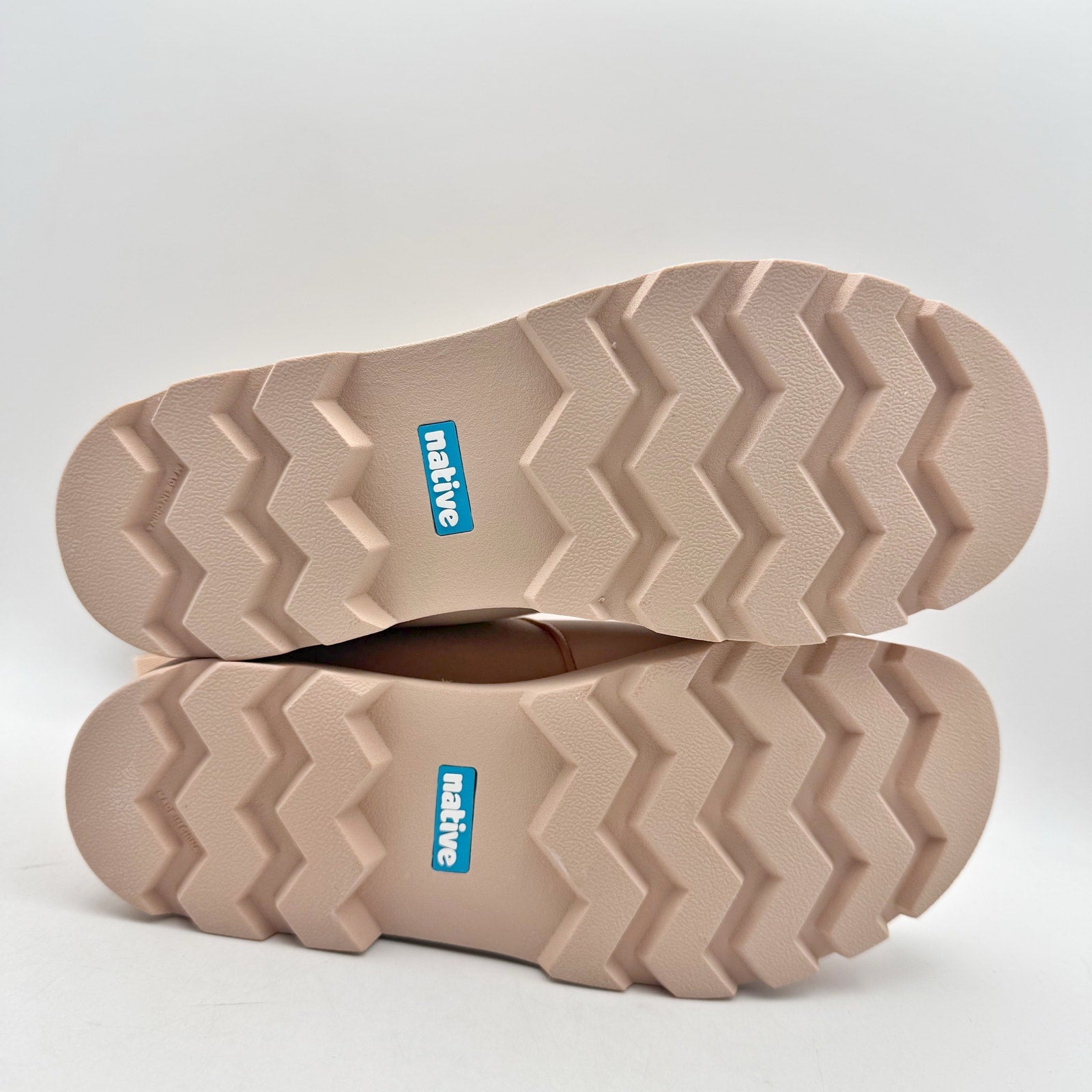 Native Girls Kensington Treklite Booties US 6 EU 39 Pink Water Resistant NIB