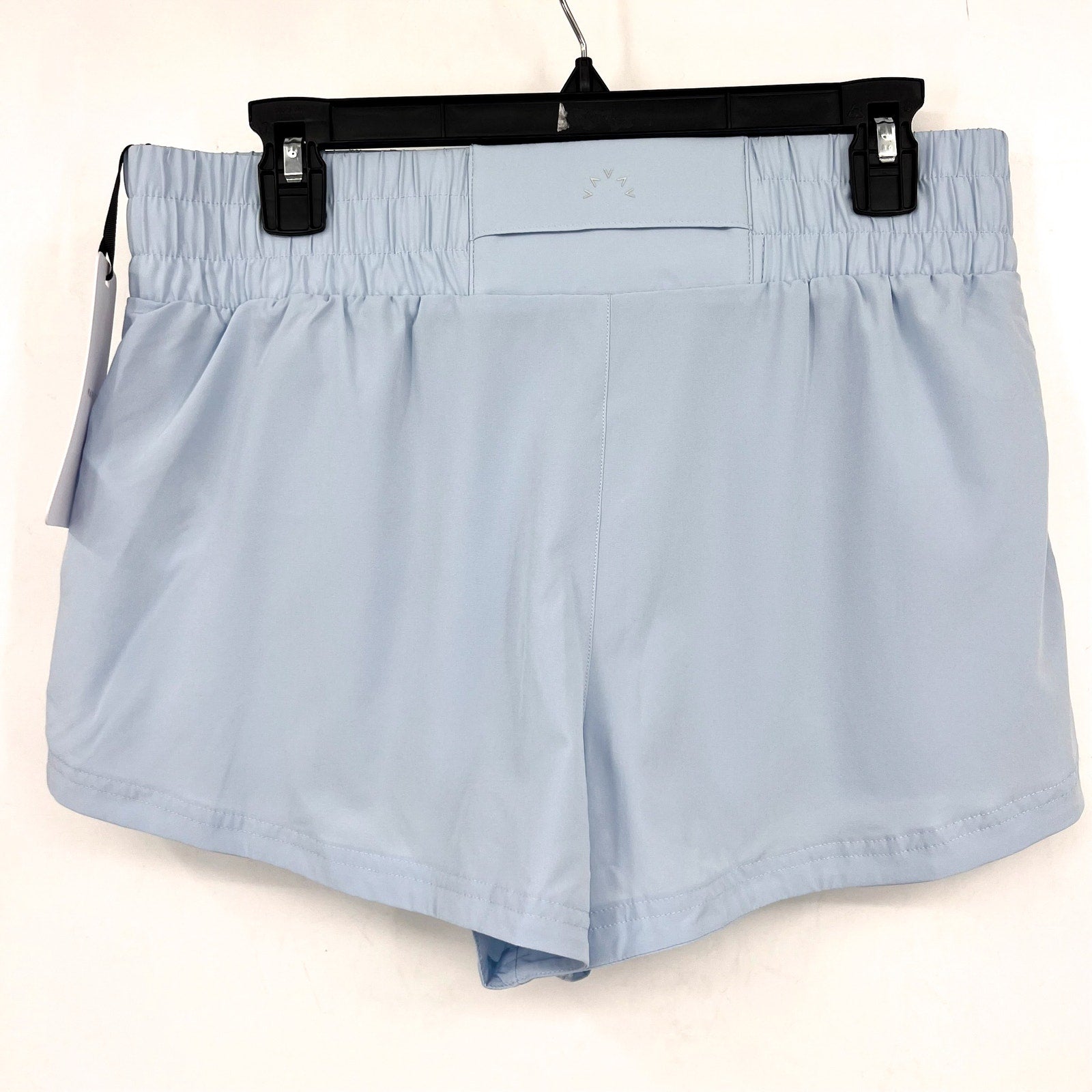 VARLEY Women's Kallin Running Shorts Medium Cashmere Blue 1.5" Inseam Liner NWT