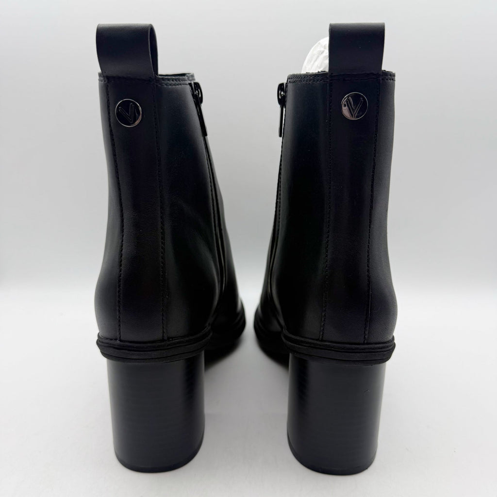 VIONIC Womens Truckee Booties Size 9 Wide Black Leather Waterproof NIB