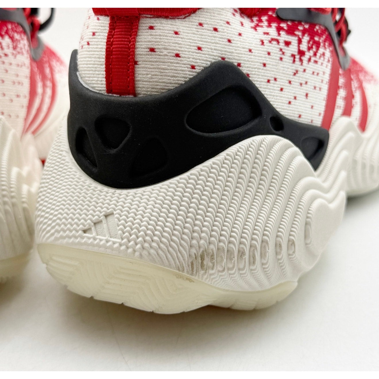 Adidas Mens Trae Young 3 Basketball Shoes US 9 White Red Athletic Sneakers NWOB
