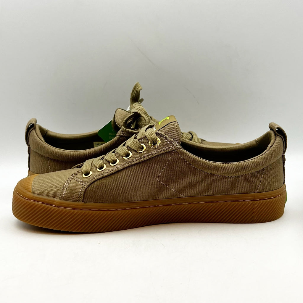 Cariuma OCA Low Canvas Sneaker Womens 9.5 Mens 8 Brown Burnt Sand Gum NIB