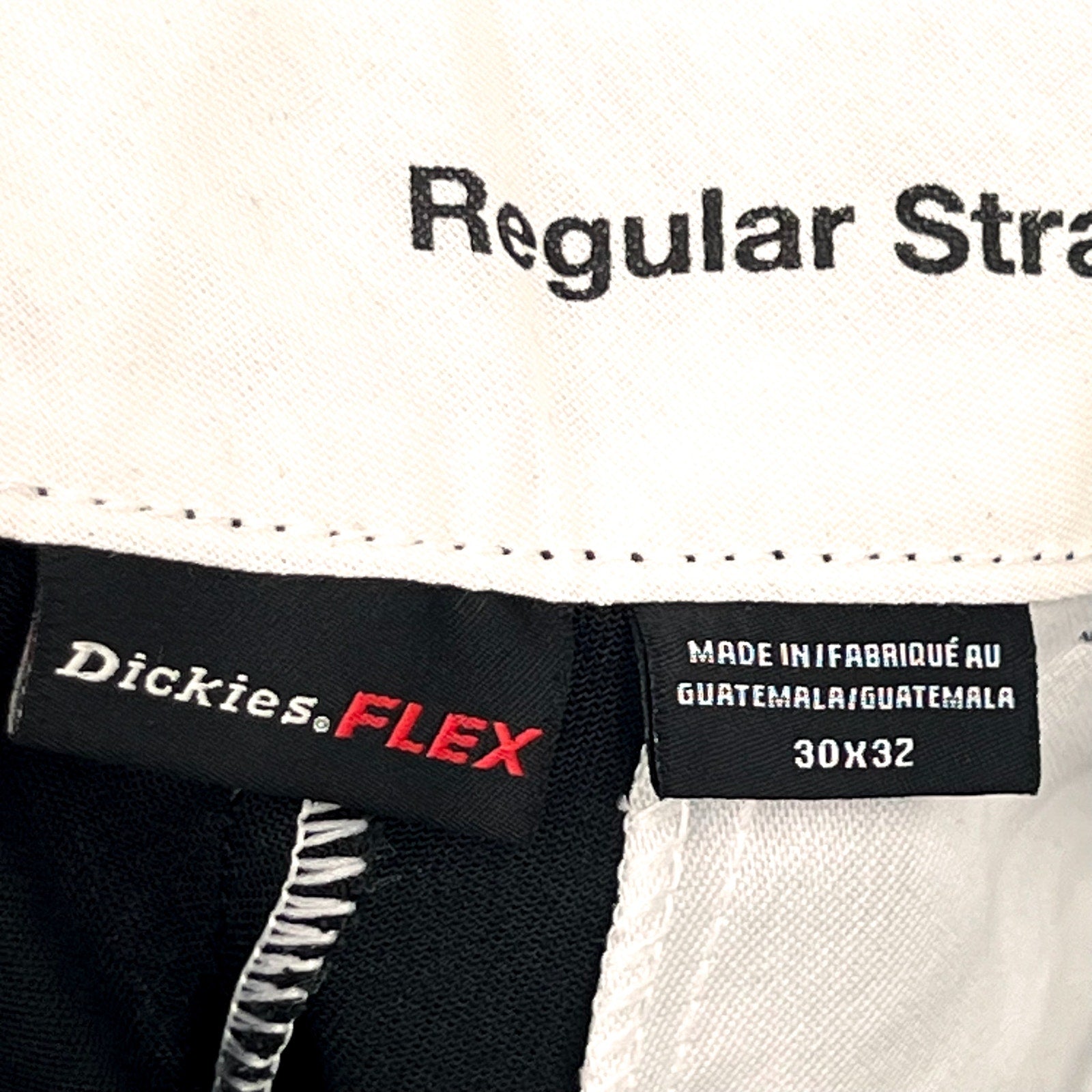 DICKIES Men's FLEX Regular Fit Cargo Pants 30x32 Black Stretch Straight Leg NWT