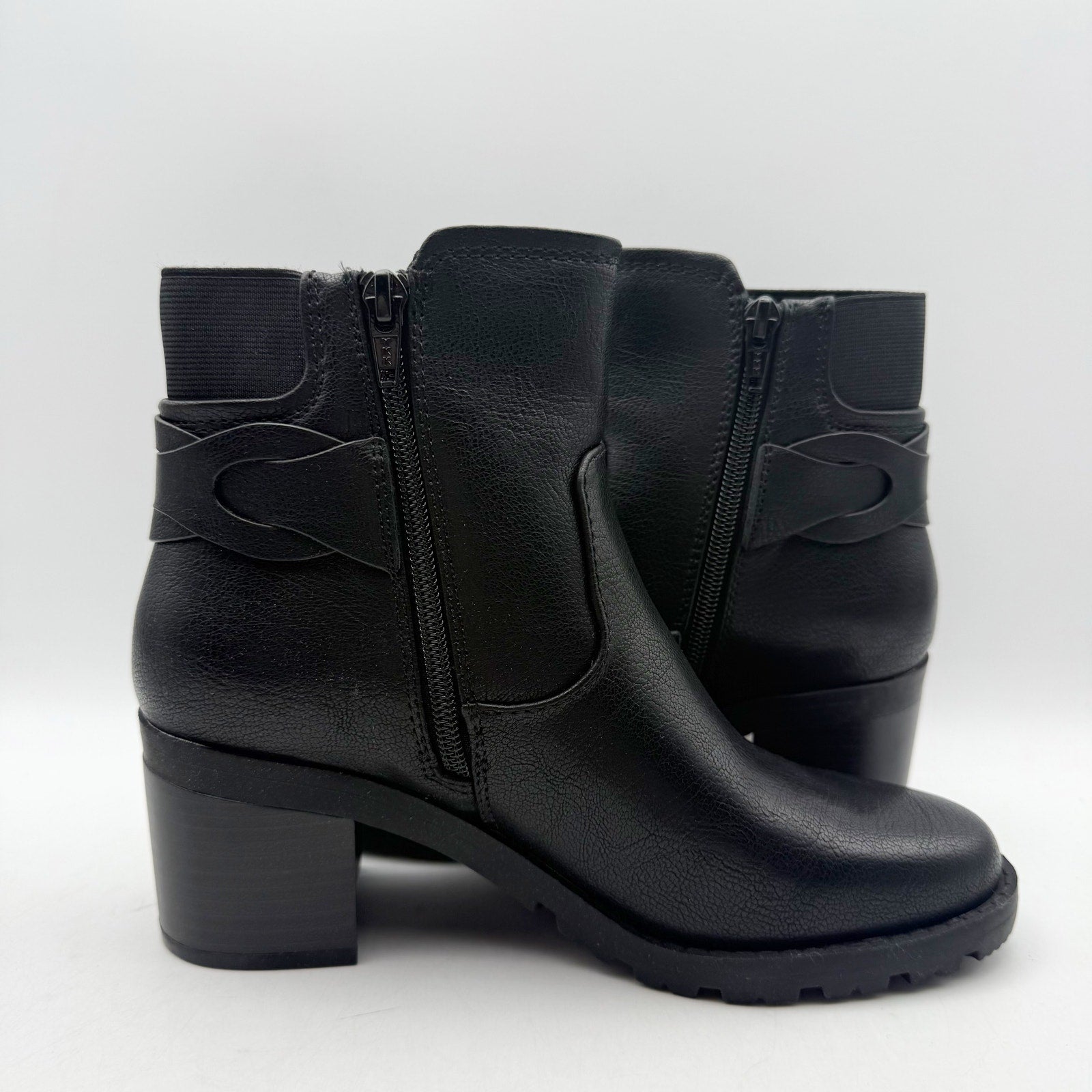 Baretraps Womens Dezzi Ankle Bootie US 6.5 M EU 37 Black NWOB